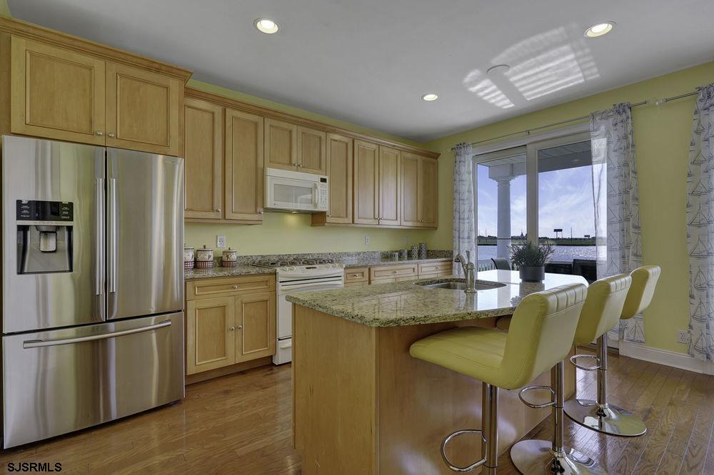 Atlantic City, New Jersey 08401, United States, 5 Bedrooms Bedrooms, ,3 BathroomsBathrooms,Residential,Active,42444