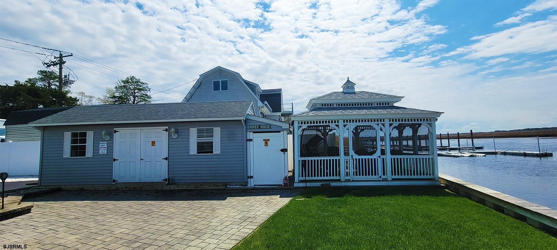 Egg Harbor Township, New Jersey 08234, United States, 2 Bedrooms Bedrooms, ,3 BathroomsBathrooms,Residential,Active,82017