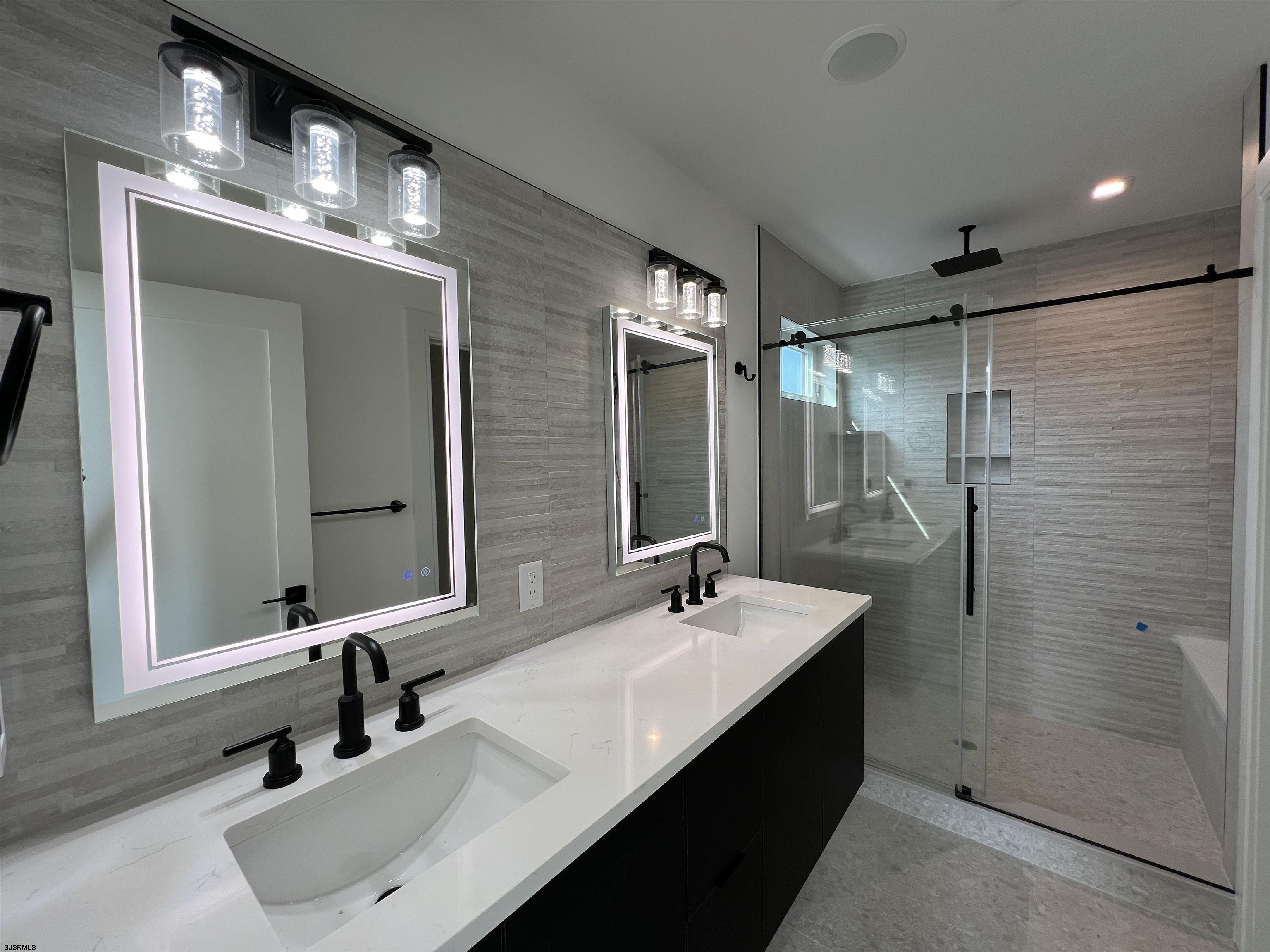 Ocean City, New Jersey 08226, United States, 5 Bedrooms Bedrooms, ,5 BathroomsBathrooms,Residential,Active,80158