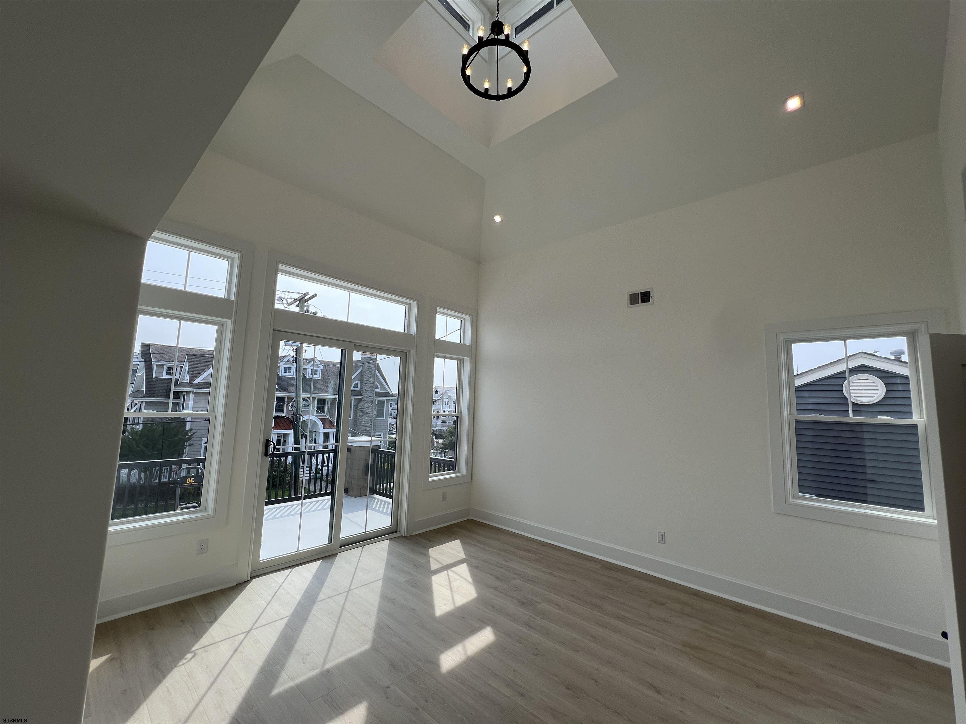 Ocean City, New Jersey 08226, United States, 5 Bedrooms Bedrooms, ,5 BathroomsBathrooms,Residential,Active,80158