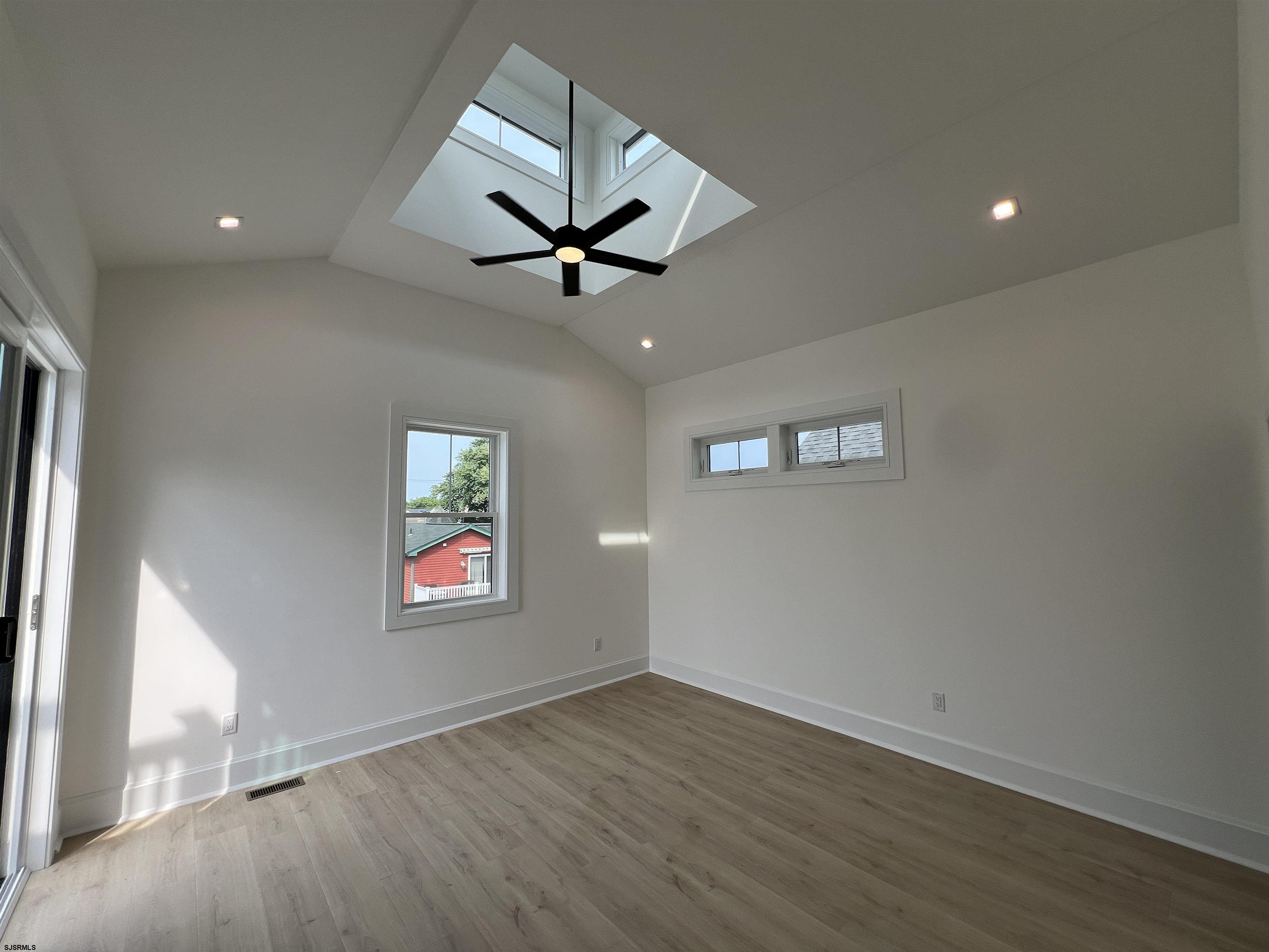 Ocean City, New Jersey 08226, United States, 5 Bedrooms Bedrooms, ,5 BathroomsBathrooms,Residential,Active,80158