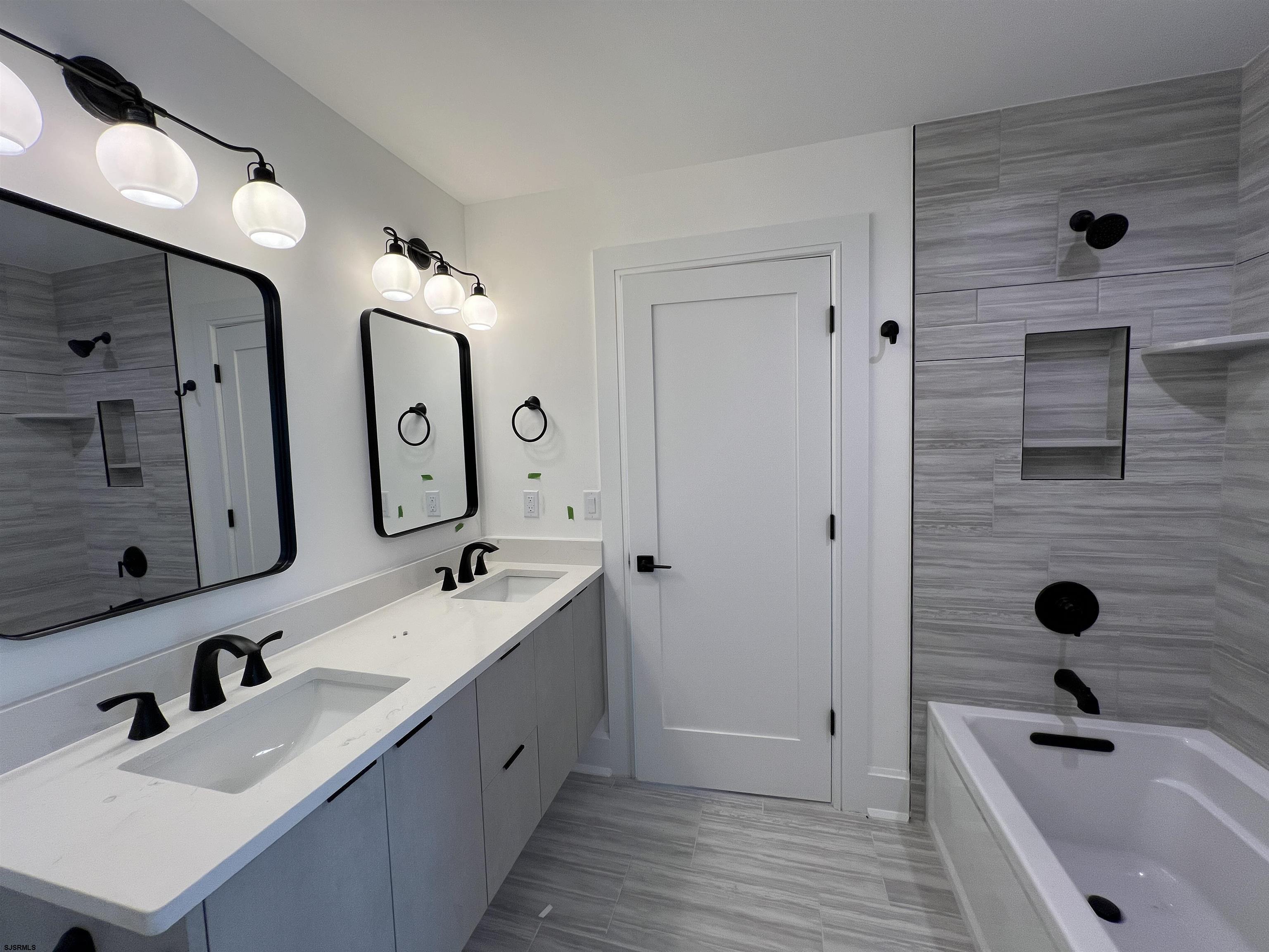 Ocean City, New Jersey 08226, United States, 5 Bedrooms Bedrooms, ,5 BathroomsBathrooms,Residential,Active,80158