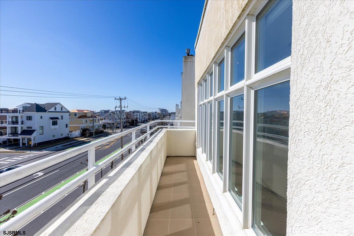 Margate, New Jersey 08402, United States, 2 Bedrooms Bedrooms, ,2 BathroomsBathrooms,Residential,Pending,82765