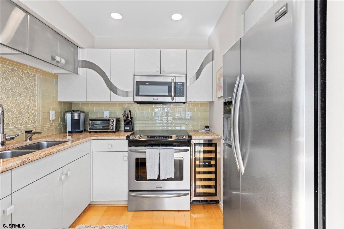 Margate, New Jersey 08402, United States, 2 Bedrooms Bedrooms, ,2 BathroomsBathrooms,Residential,Pending,82765