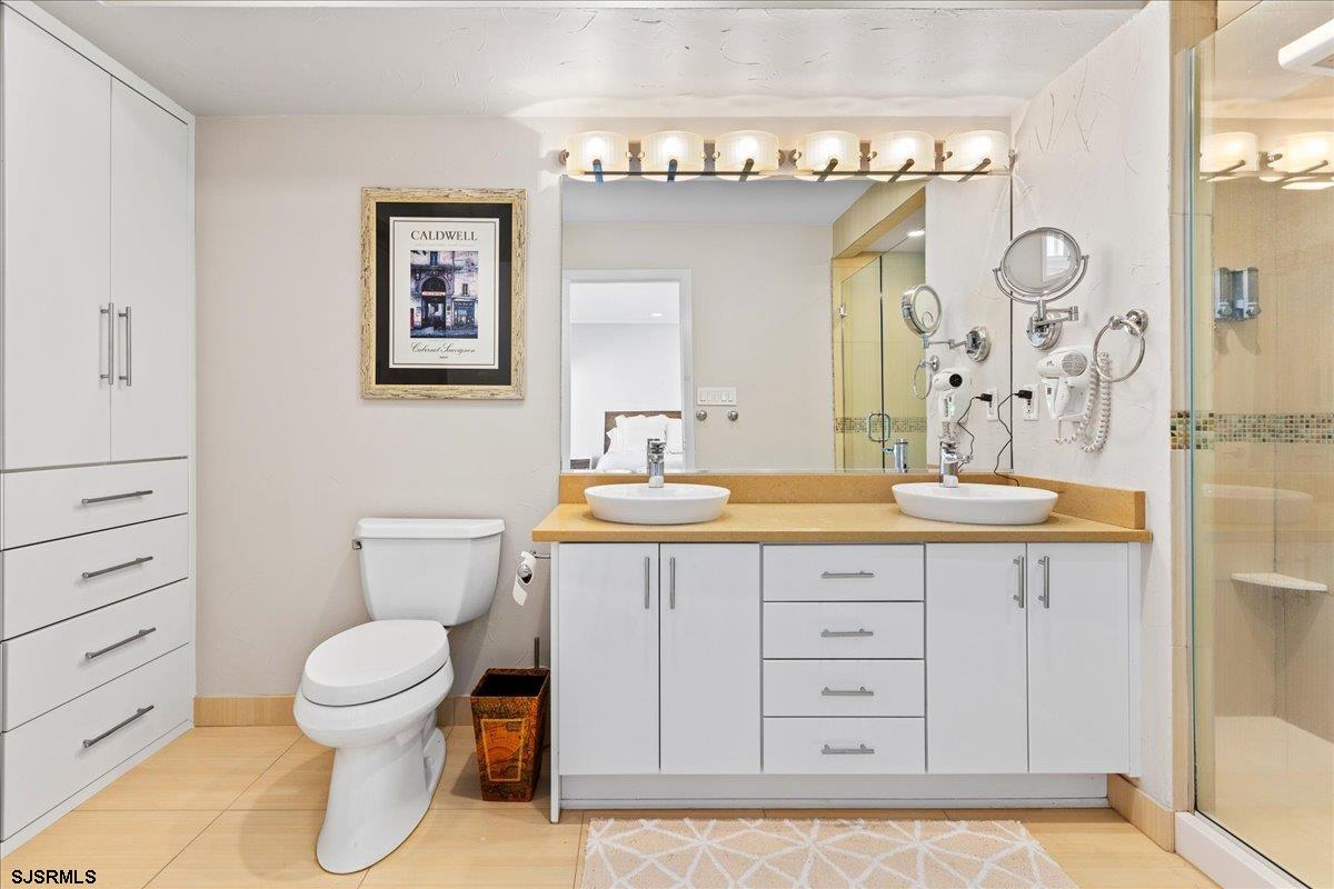 Margate, New Jersey 08402, United States, 2 Bedrooms Bedrooms, ,2 BathroomsBathrooms,Residential,Pending,82765