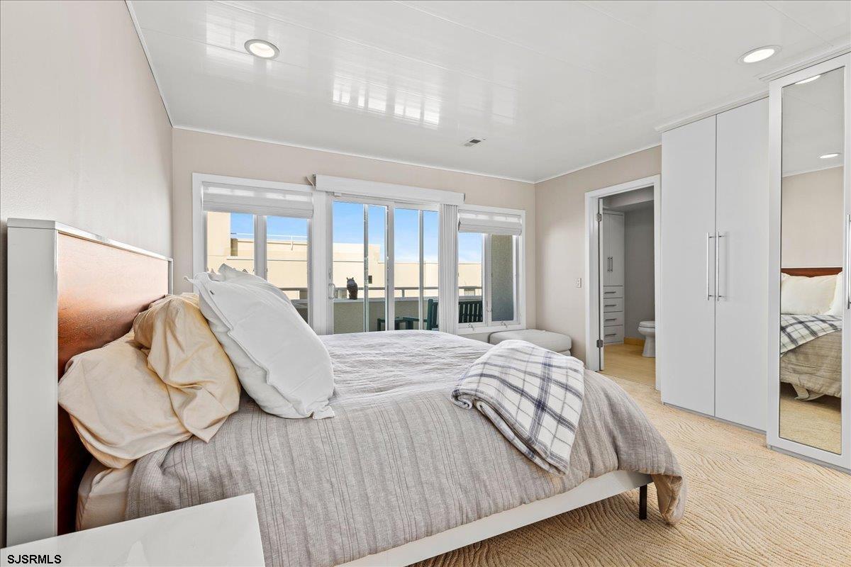 Margate, New Jersey 08402, United States, 2 Bedrooms Bedrooms, ,2 BathroomsBathrooms,Residential,Pending,82765