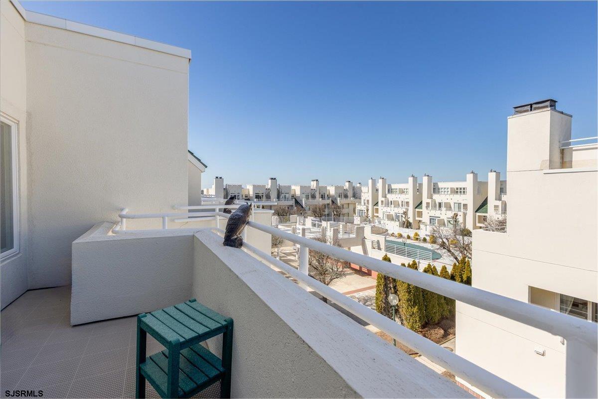 Margate, New Jersey 08402, United States, 2 Bedrooms Bedrooms, ,2 BathroomsBathrooms,Residential,Pending,82765