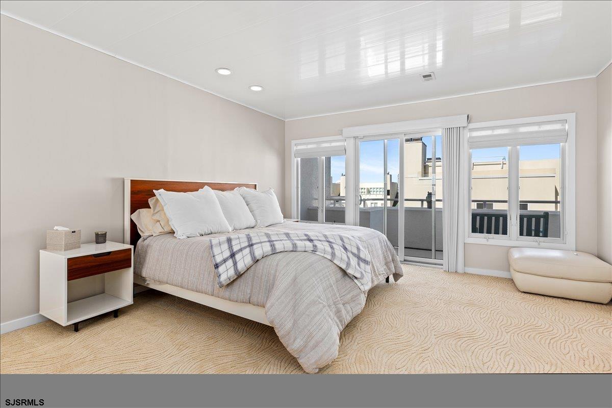 Margate, New Jersey 08402, United States, 2 Bedrooms Bedrooms, ,2 BathroomsBathrooms,Residential,Pending,82765