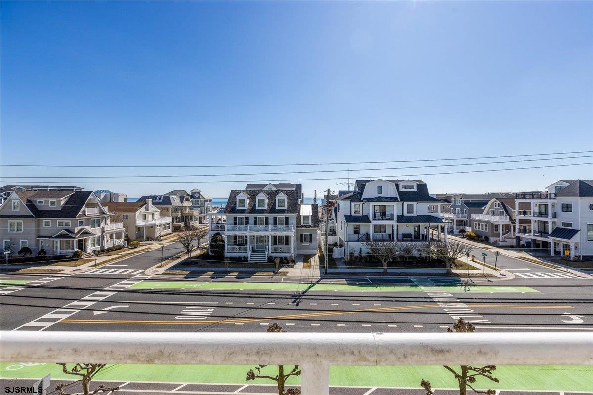 Margate, New Jersey 08402, United States, 2 Bedrooms Bedrooms, ,2 BathroomsBathrooms,Residential,Pending,82765