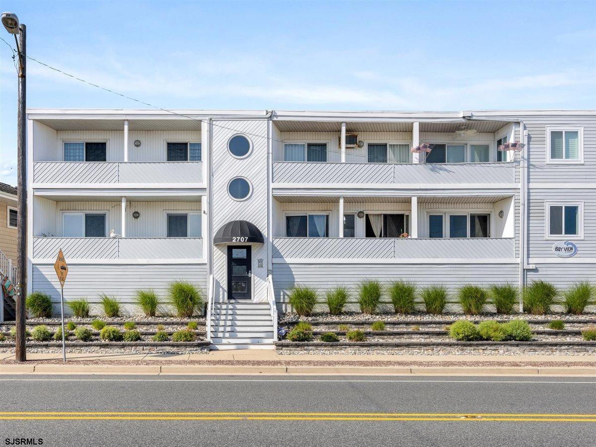 2707 Ventnor