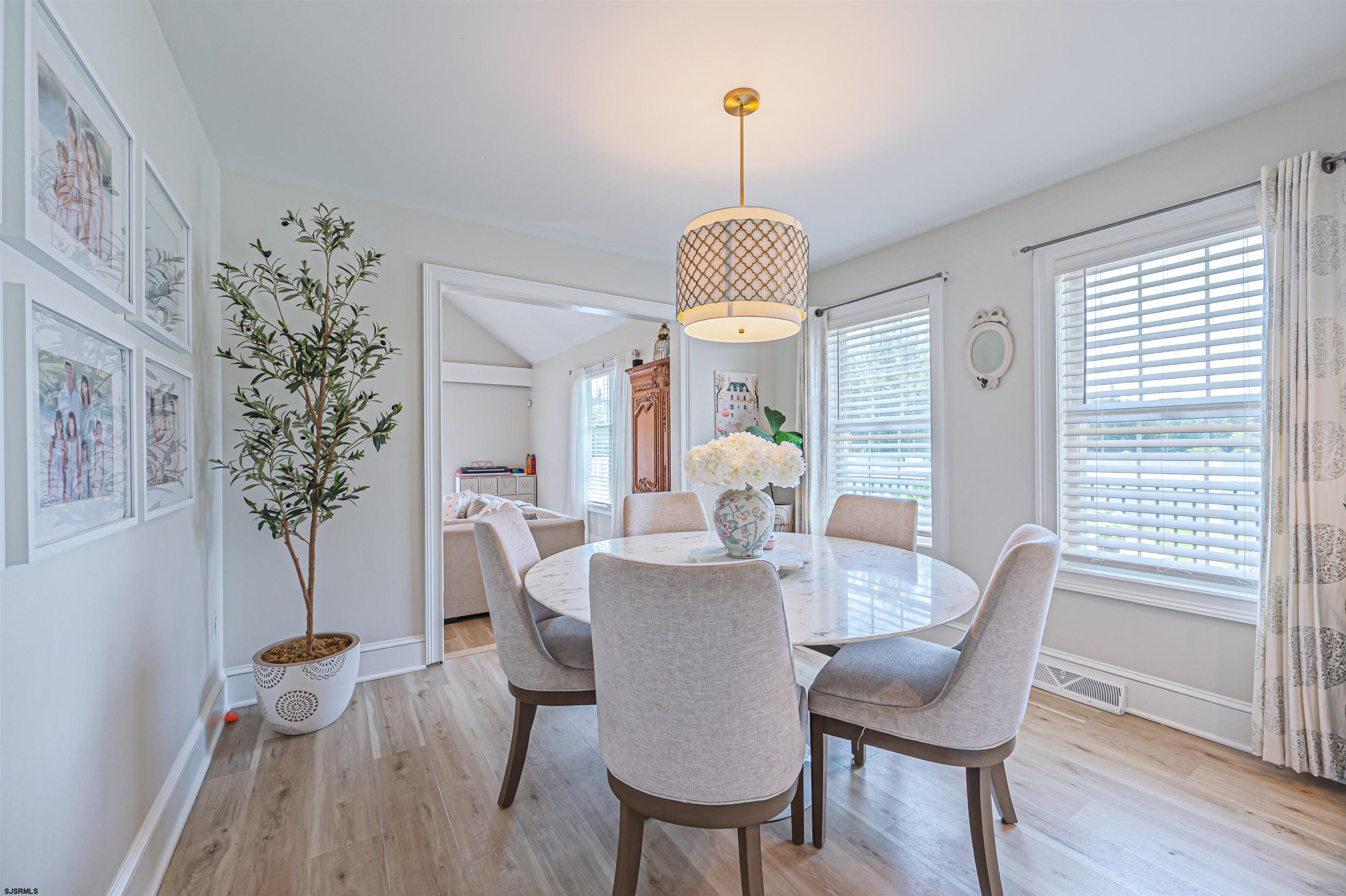 Egg Harbor Township, New Jersey 08234, United States, 4 Bedrooms Bedrooms, ,3 BathroomsBathrooms,Residential,Active,148890