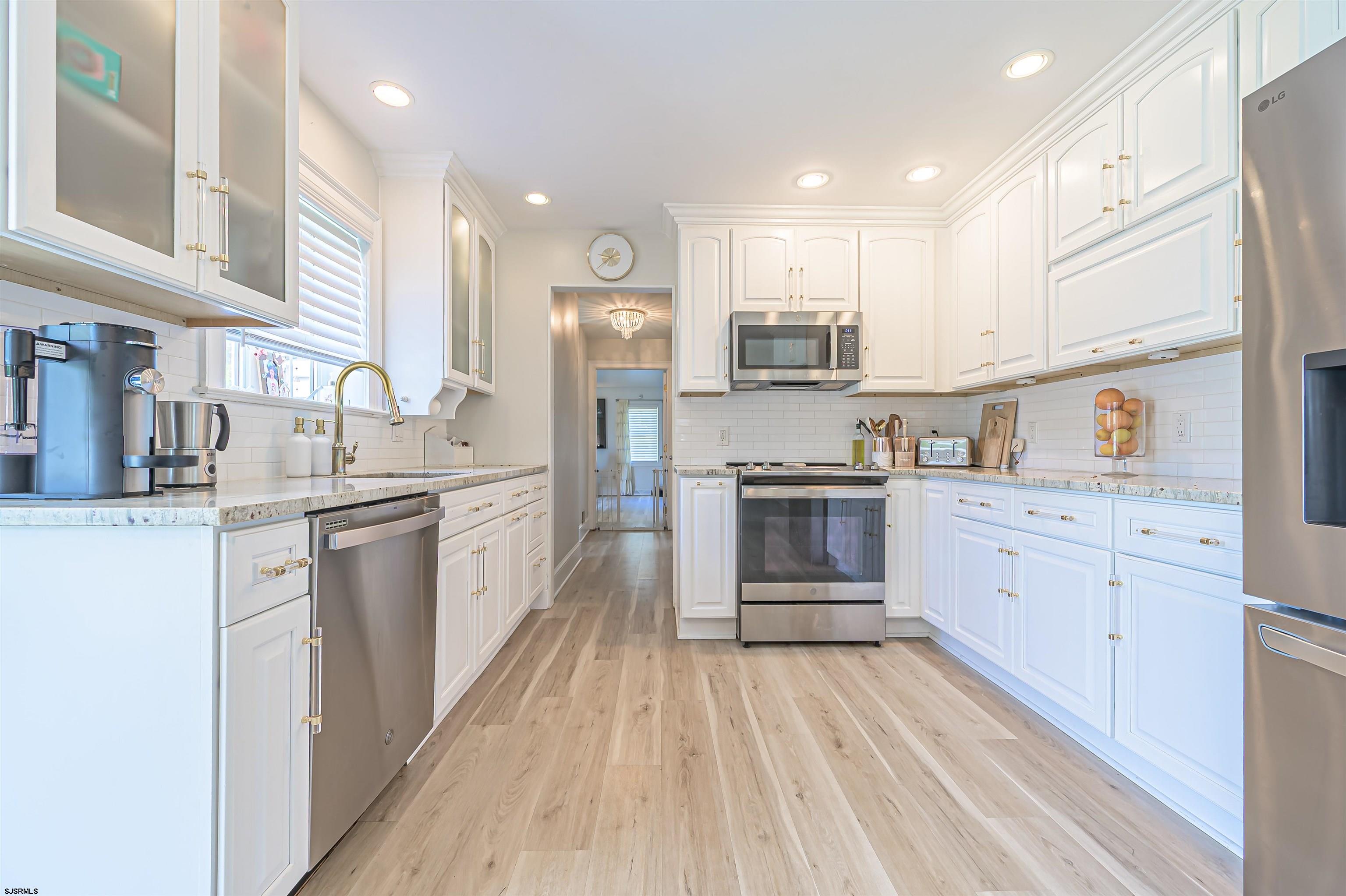 Egg Harbor Township, New Jersey 08234, United States, 4 Bedrooms Bedrooms, ,3 BathroomsBathrooms,Residential,Active,148890