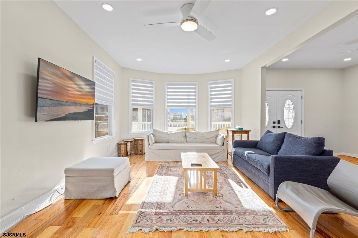 Ventnor, New Jersey 08406, United States, 6 Bedrooms Bedrooms, ,5 BathroomsBathrooms,Residential,Active,17359