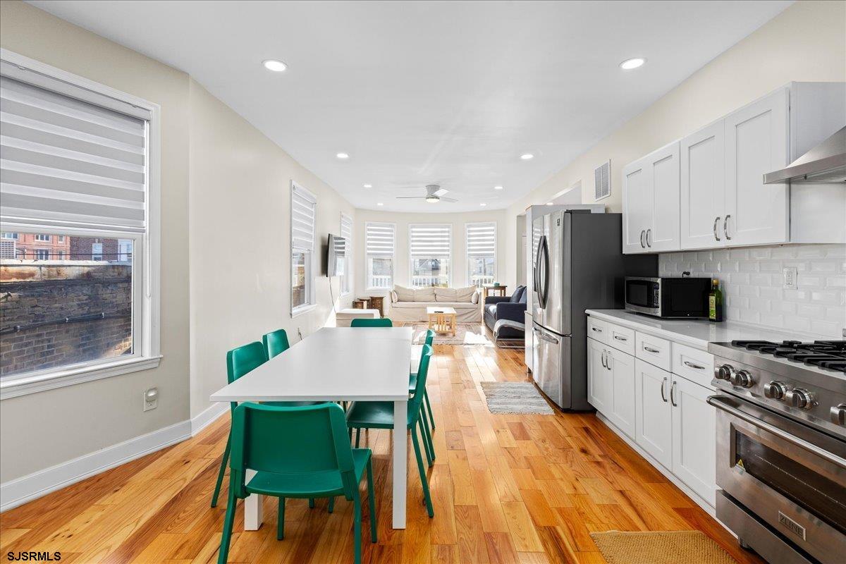 Ventnor, New Jersey 08406, United States, 6 Bedrooms Bedrooms, ,5 BathroomsBathrooms,Residential,Active,17359