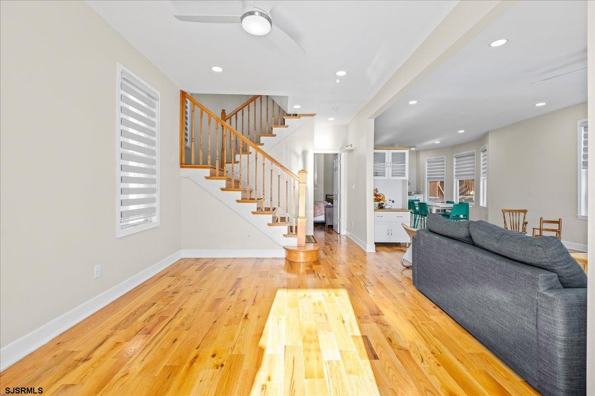 Ventnor, New Jersey 08406, United States, 6 Bedrooms Bedrooms, ,5 BathroomsBathrooms,Residential,Active,17359