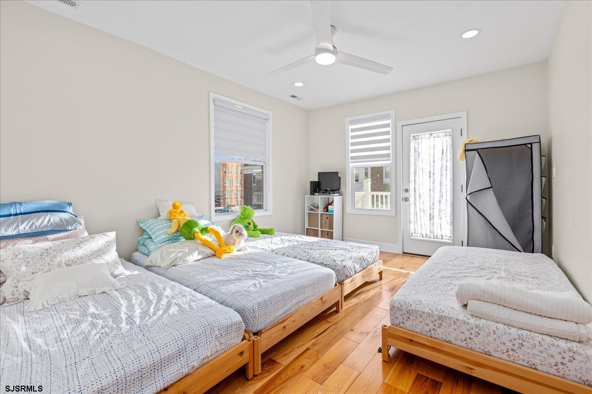 Ventnor, New Jersey 08406, United States, 6 Bedrooms Bedrooms, ,5 BathroomsBathrooms,Residential,Active,17359