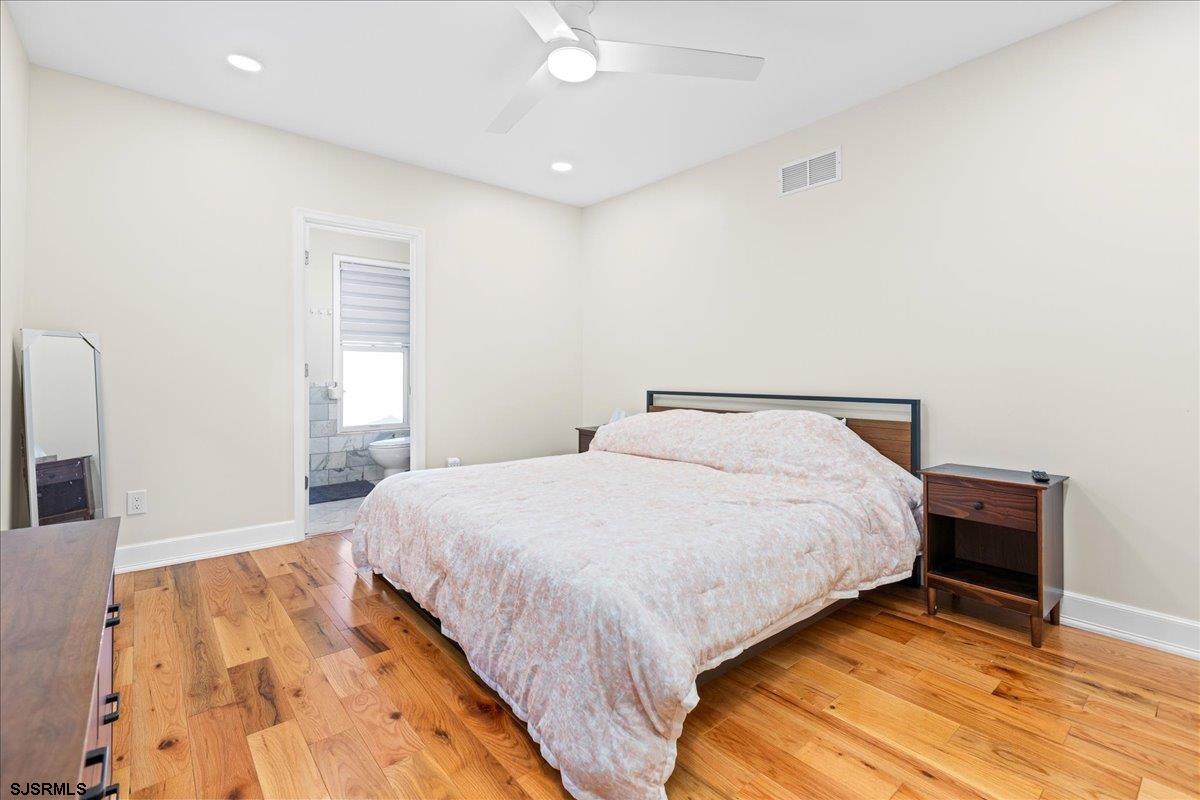 Ventnor, New Jersey 08406, United States, 6 Bedrooms Bedrooms, ,5 BathroomsBathrooms,Residential,Active,17359