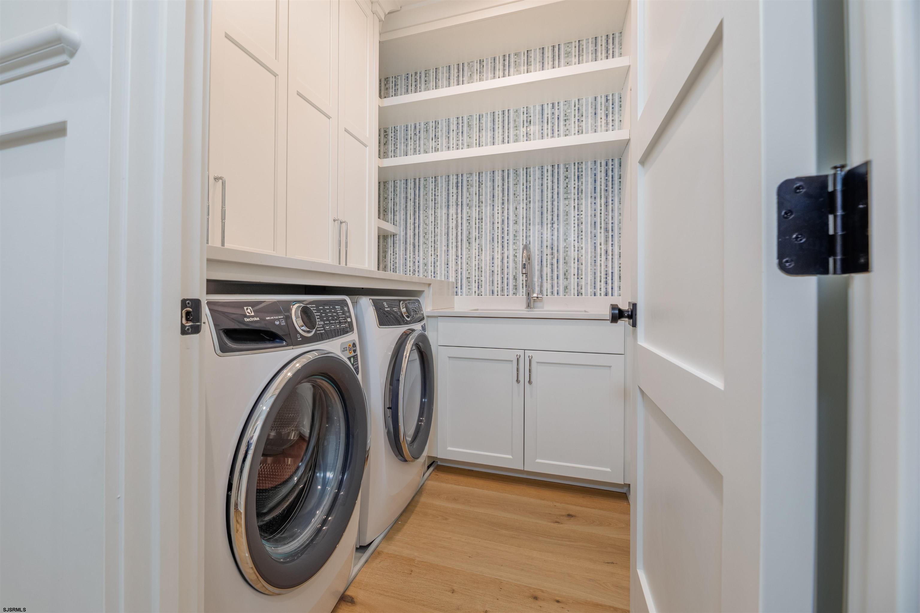 Ocean City, New Jersey 08226, United States, 4 Bedrooms Bedrooms, ,3 BathroomsBathrooms,Residential,Pending,206936