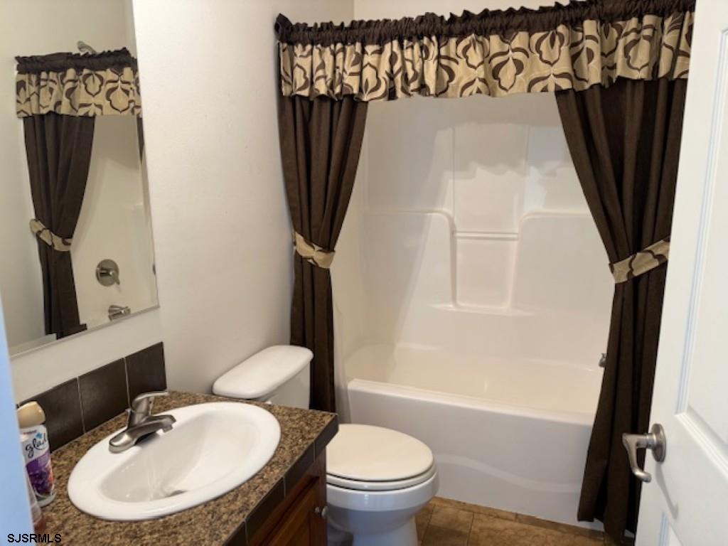 Weymouth Township, New Jersey 08330, United States, 3 Bedrooms Bedrooms, ,2 BathroomsBathrooms,Residential,Active,198232