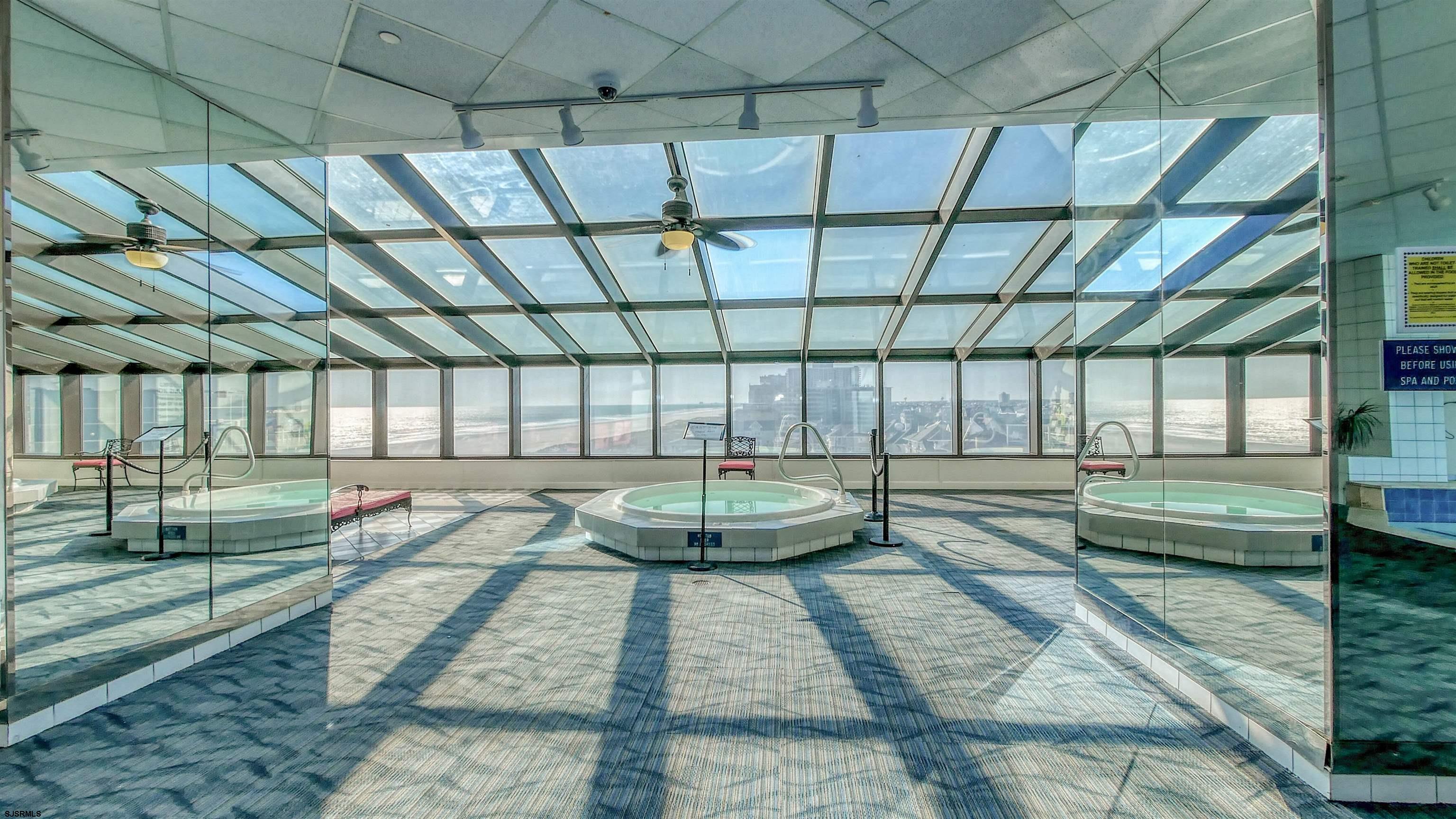 Atlantic City, New Jersey 08401, United States, 1 Bedroom Bedrooms, ,2 BathroomsBathrooms,Residential,Pending,13997