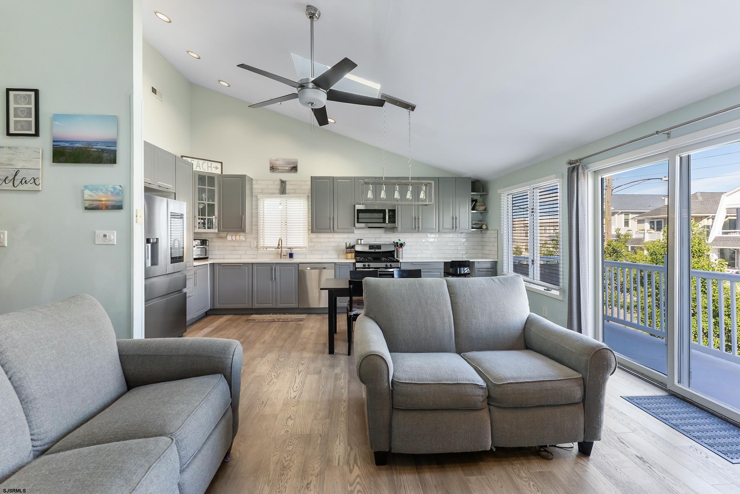 Ocean City, New Jersey 08226, United States, 3 Bedrooms Bedrooms, ,2 BathroomsBathrooms,Residential,Pending,201083