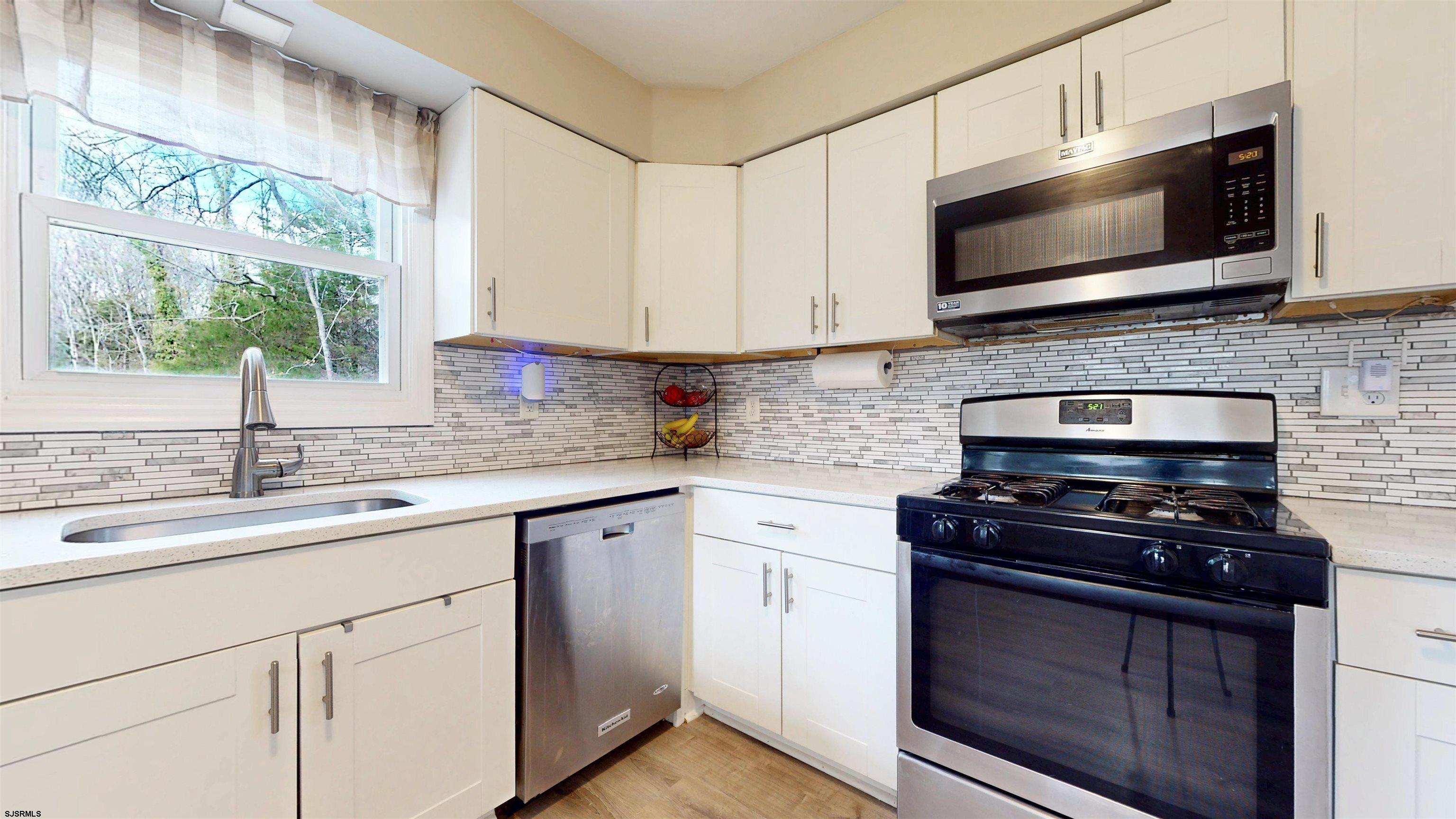 Mays Landing, New Jersey 08330, United States, 3 Bedrooms Bedrooms, ,2 BathroomsBathrooms,Residential,Active,114444