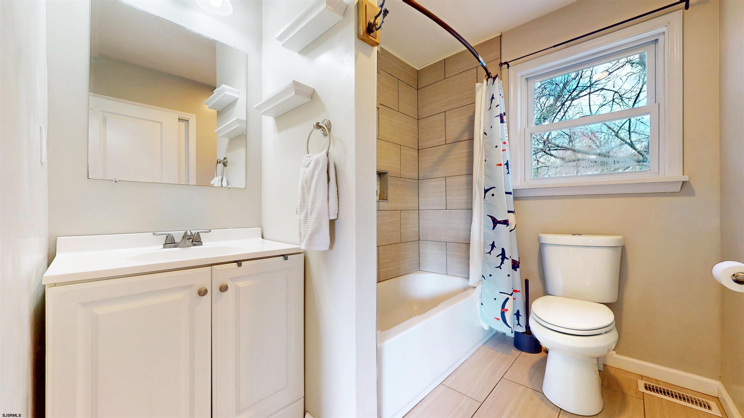 Mays Landing, New Jersey 08330, United States, 3 Bedrooms Bedrooms, ,2 BathroomsBathrooms,Residential,Active,114444