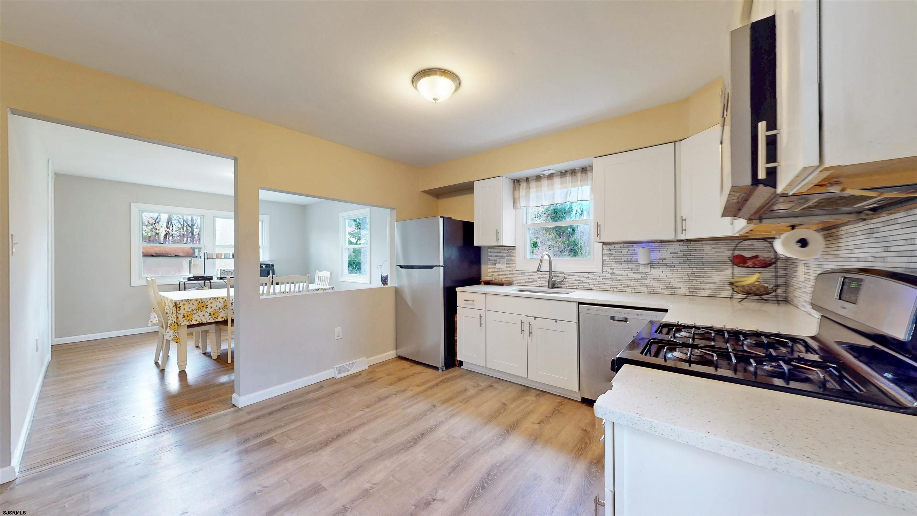 Mays Landing, New Jersey 08330, United States, 3 Bedrooms Bedrooms, ,2 BathroomsBathrooms,Residential,Active,114444