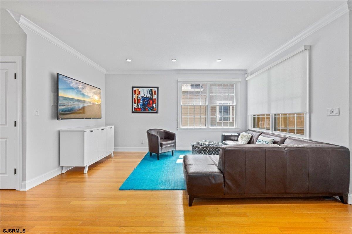 Margate, New Jersey 08402, United States, 5 Bedrooms Bedrooms, ,5 BathroomsBathrooms,Residential,Active,181825