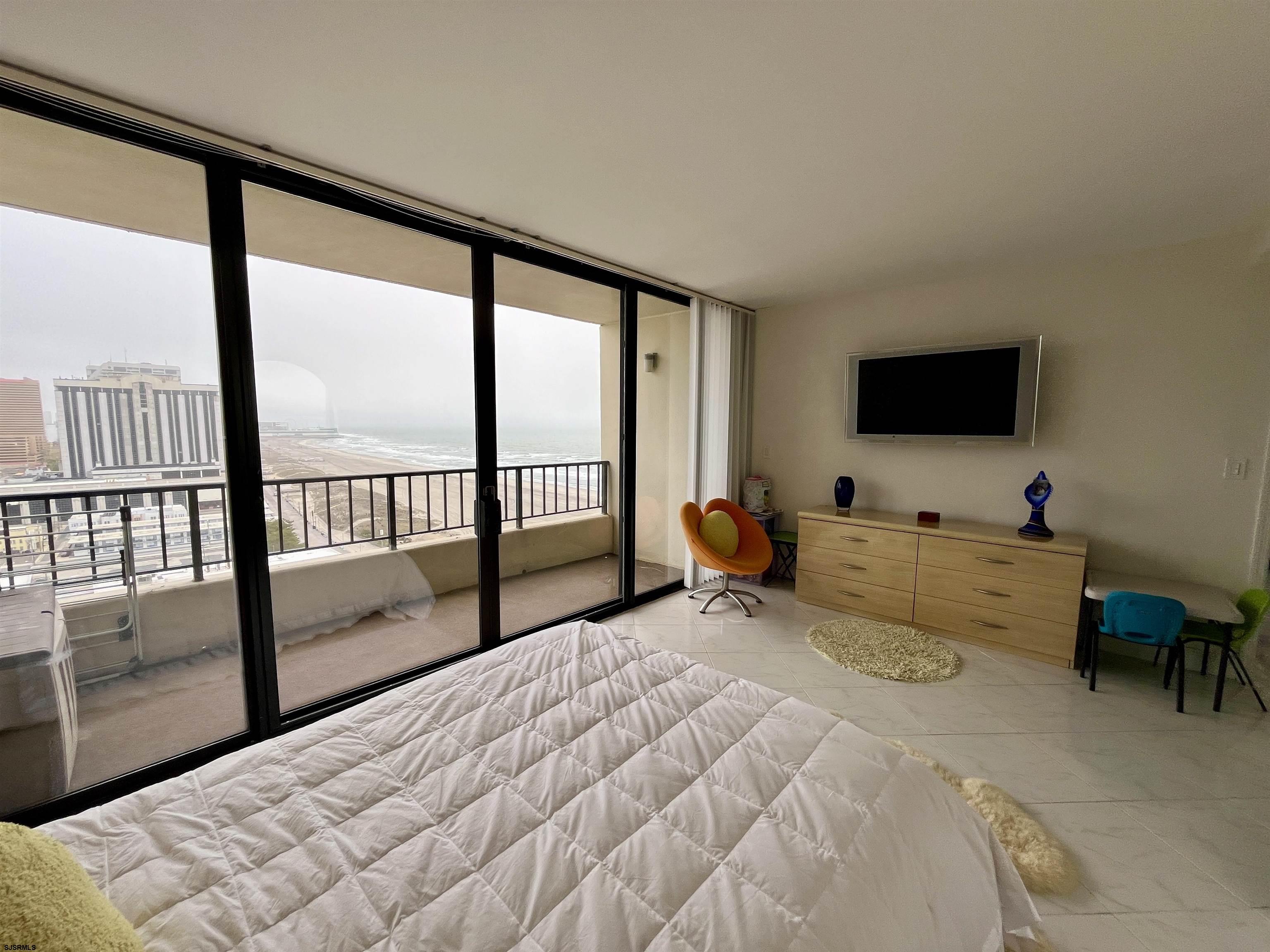 Atlantic City, New Jersey 08401, United States, 2 Bedrooms Bedrooms, ,2 BathroomsBathrooms,Residential,Active,123911