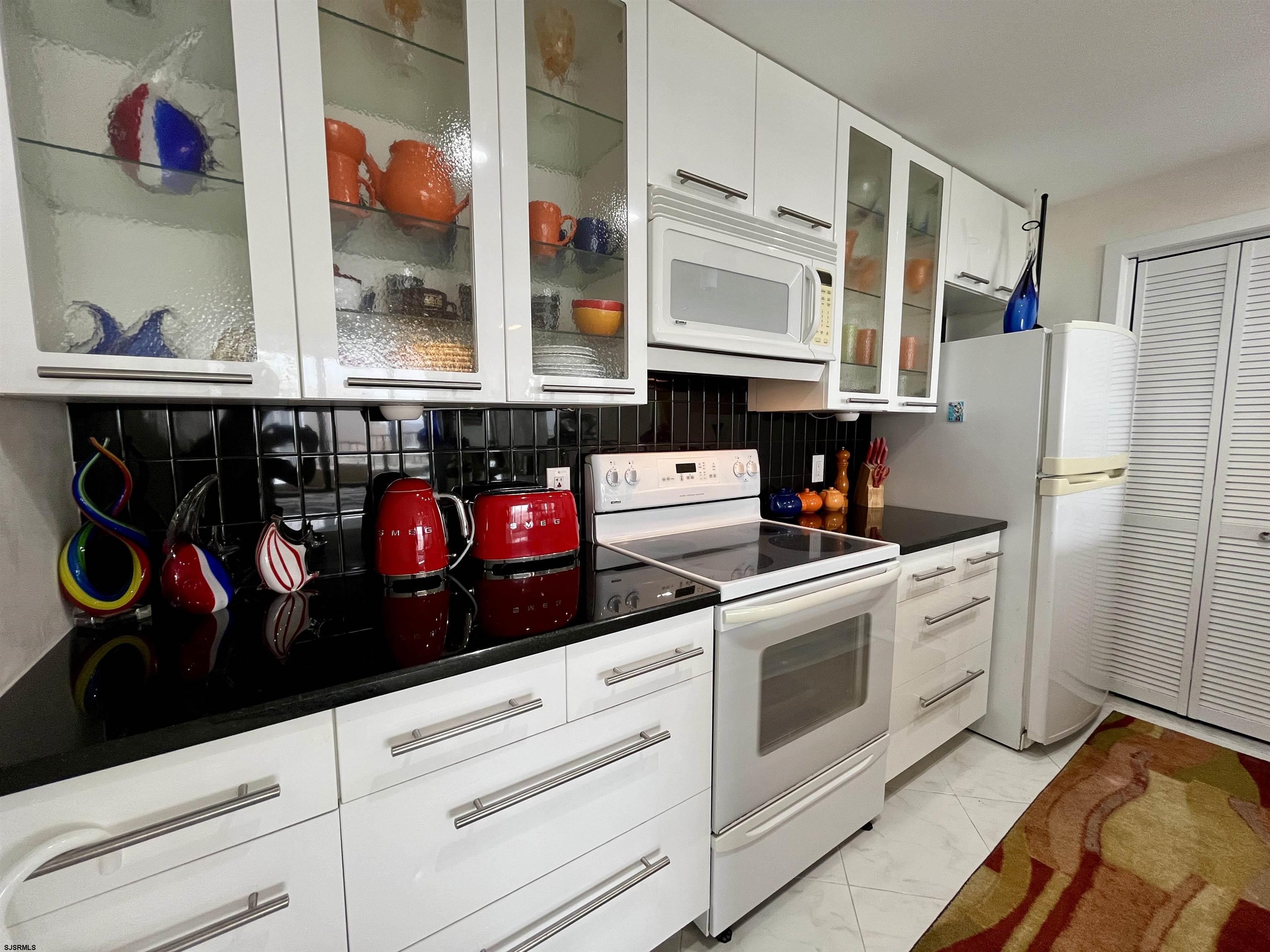 Atlantic City, New Jersey 08401, United States, 2 Bedrooms Bedrooms, ,2 BathroomsBathrooms,Residential,Active,123911