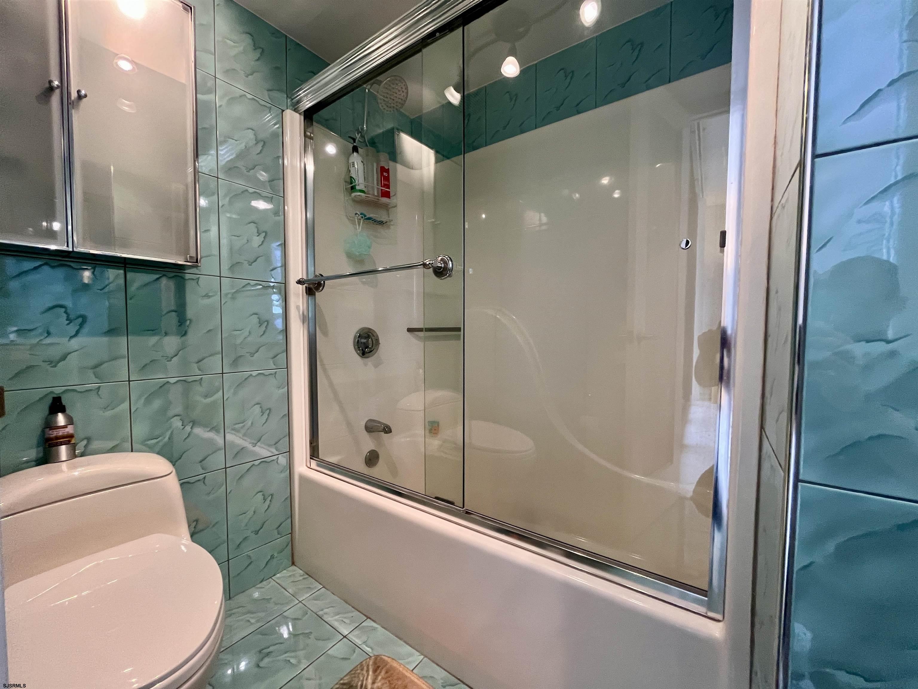 Atlantic City, New Jersey 08401, United States, 2 Bedrooms Bedrooms, ,2 BathroomsBathrooms,Residential,Active,123911