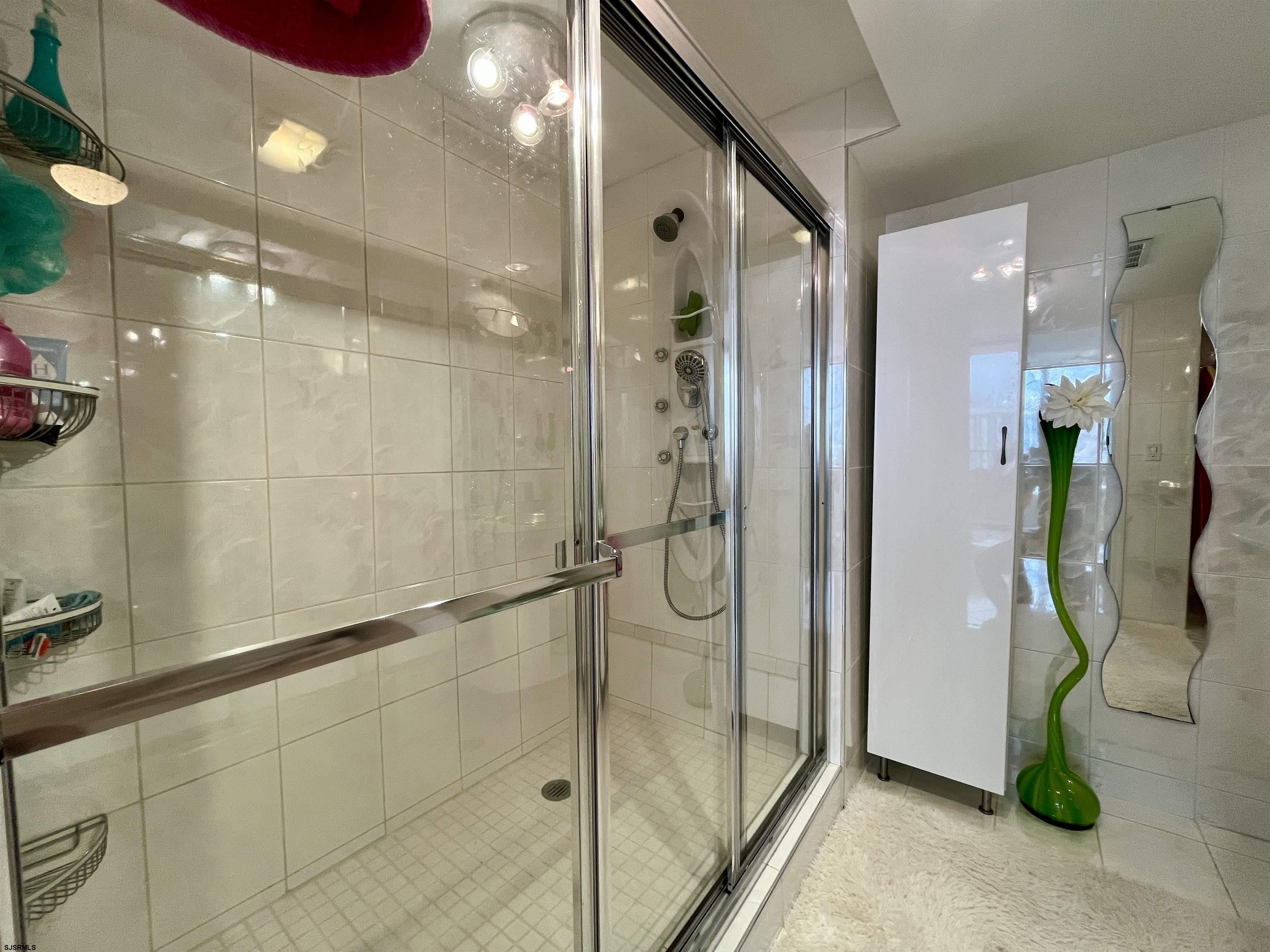 Atlantic City, New Jersey 08401, United States, 2 Bedrooms Bedrooms, ,2 BathroomsBathrooms,Residential,Active,123911