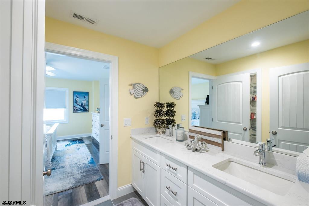 Ocean City, New Jersey 08226, United States, 5 Bedrooms Bedrooms, ,4 BathroomsBathrooms,Residential,Active,22627