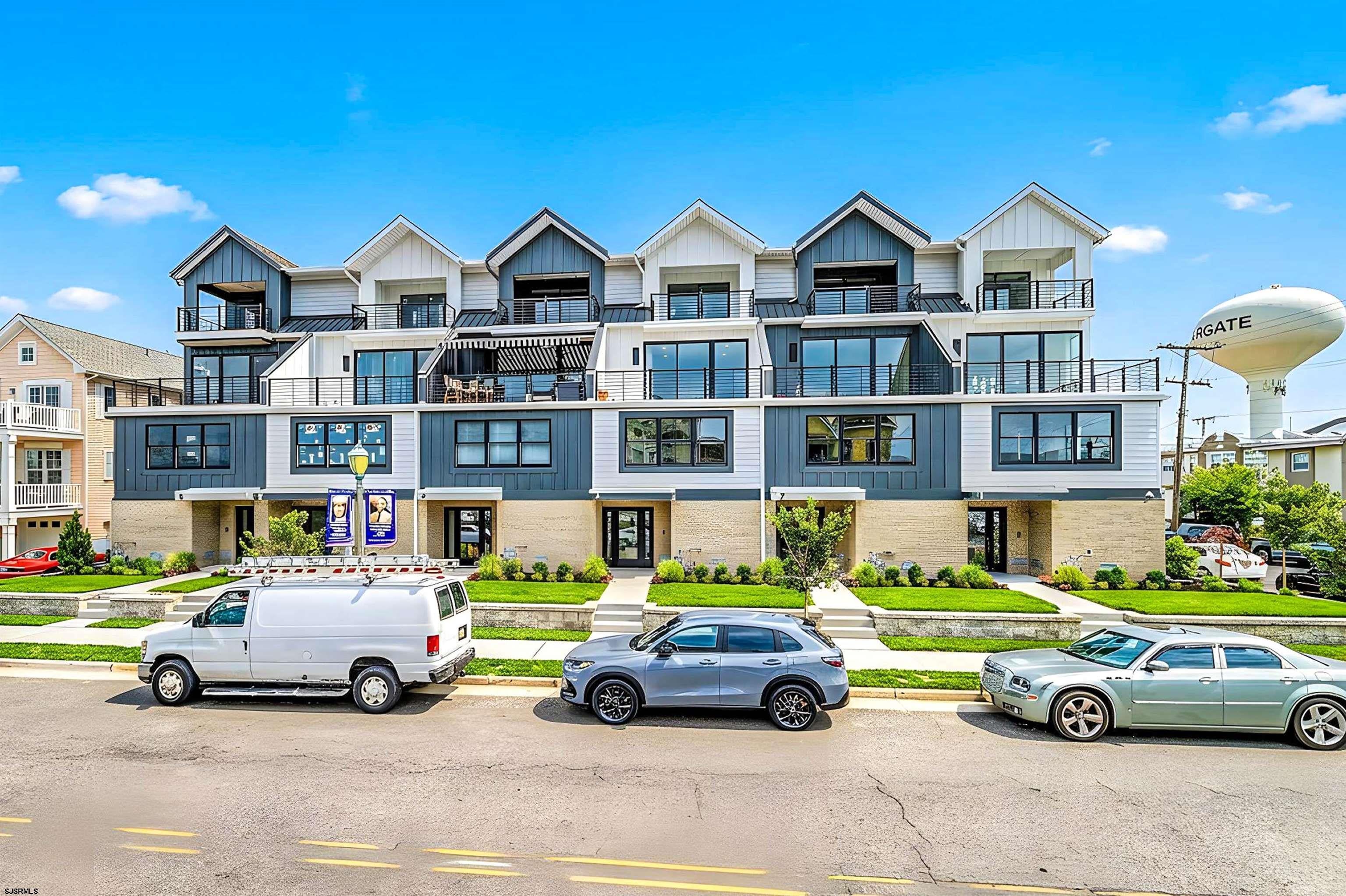 201 N Washington 5