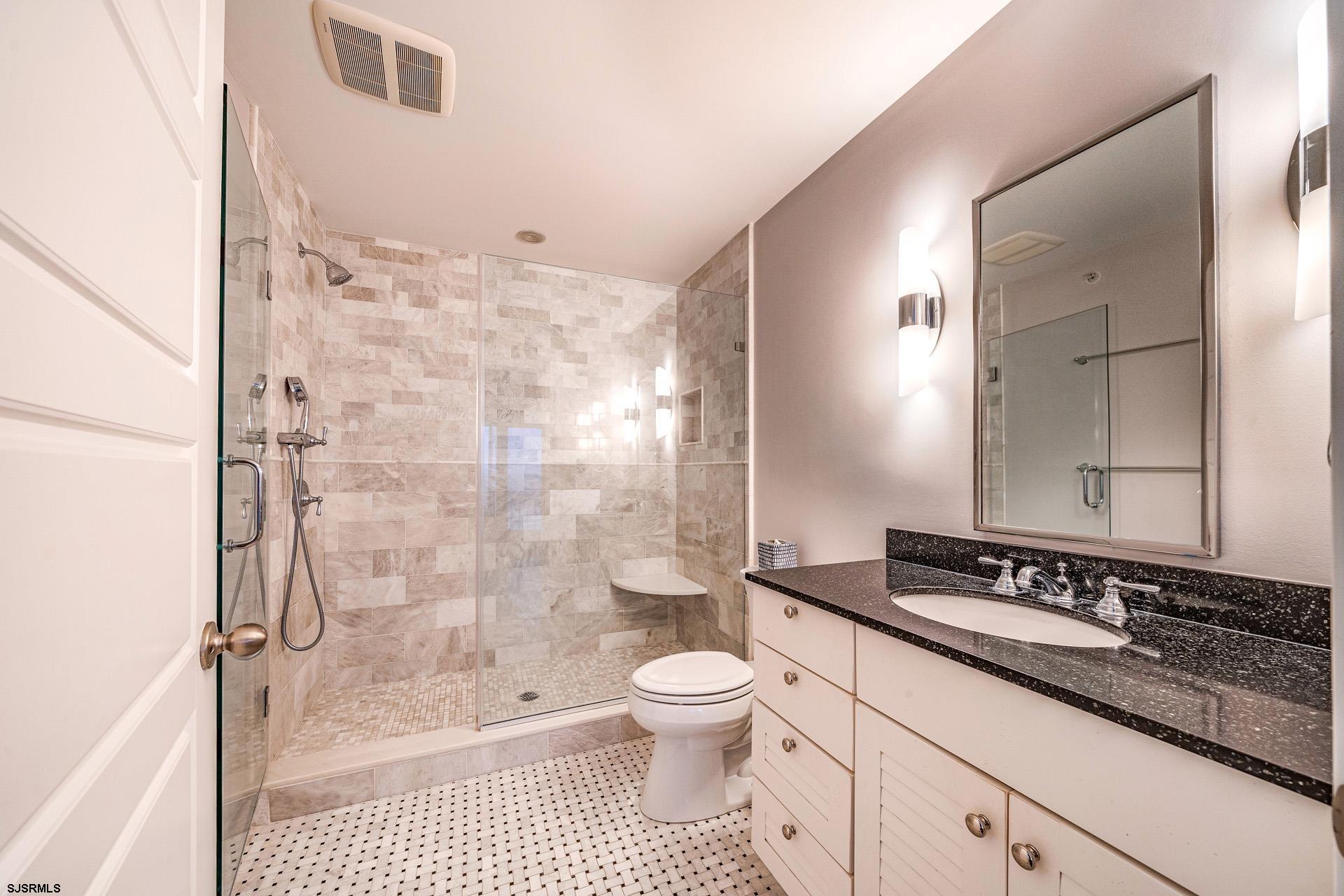 Ocean City, New Jersey 08226, United States, 6 Bedrooms Bedrooms, ,7 BathroomsBathrooms,Residential,Pending,16040