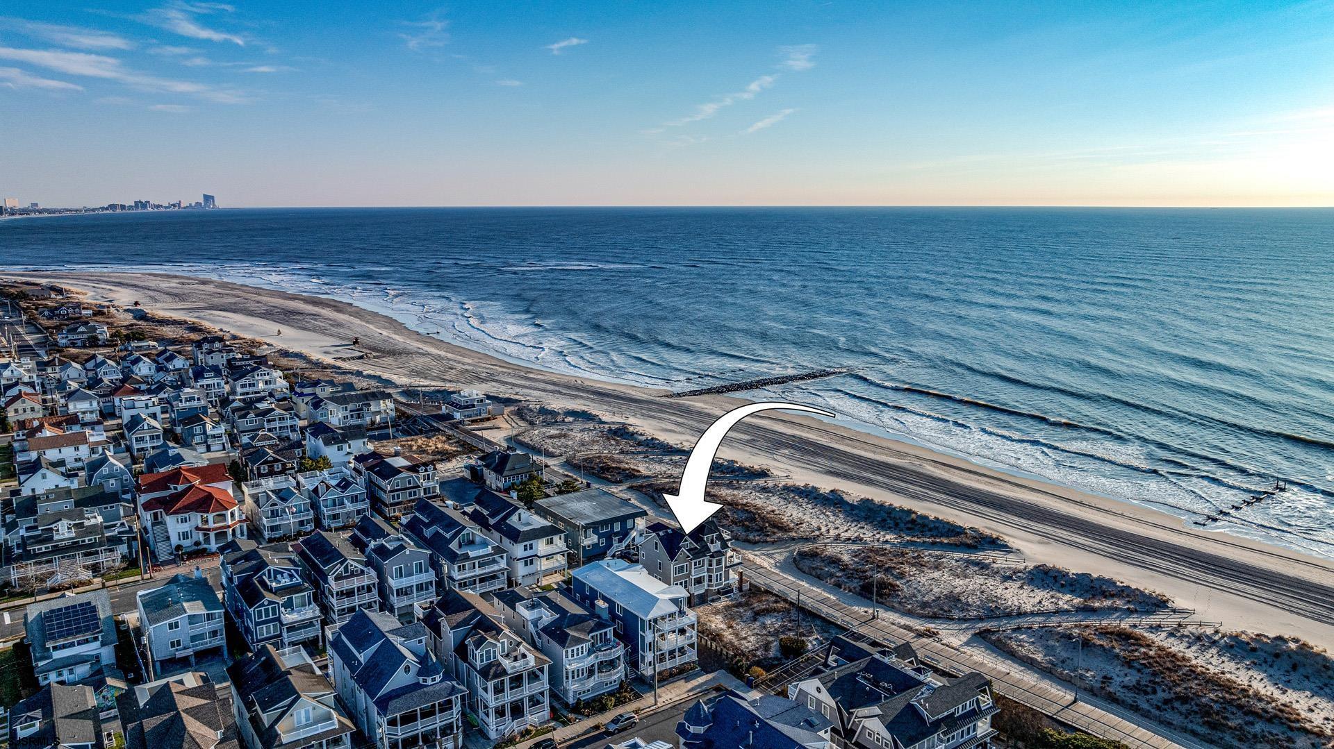 Ocean City, New Jersey 08226, United States, 6 Bedrooms Bedrooms, ,7 BathroomsBathrooms,Residential,Pending,16040