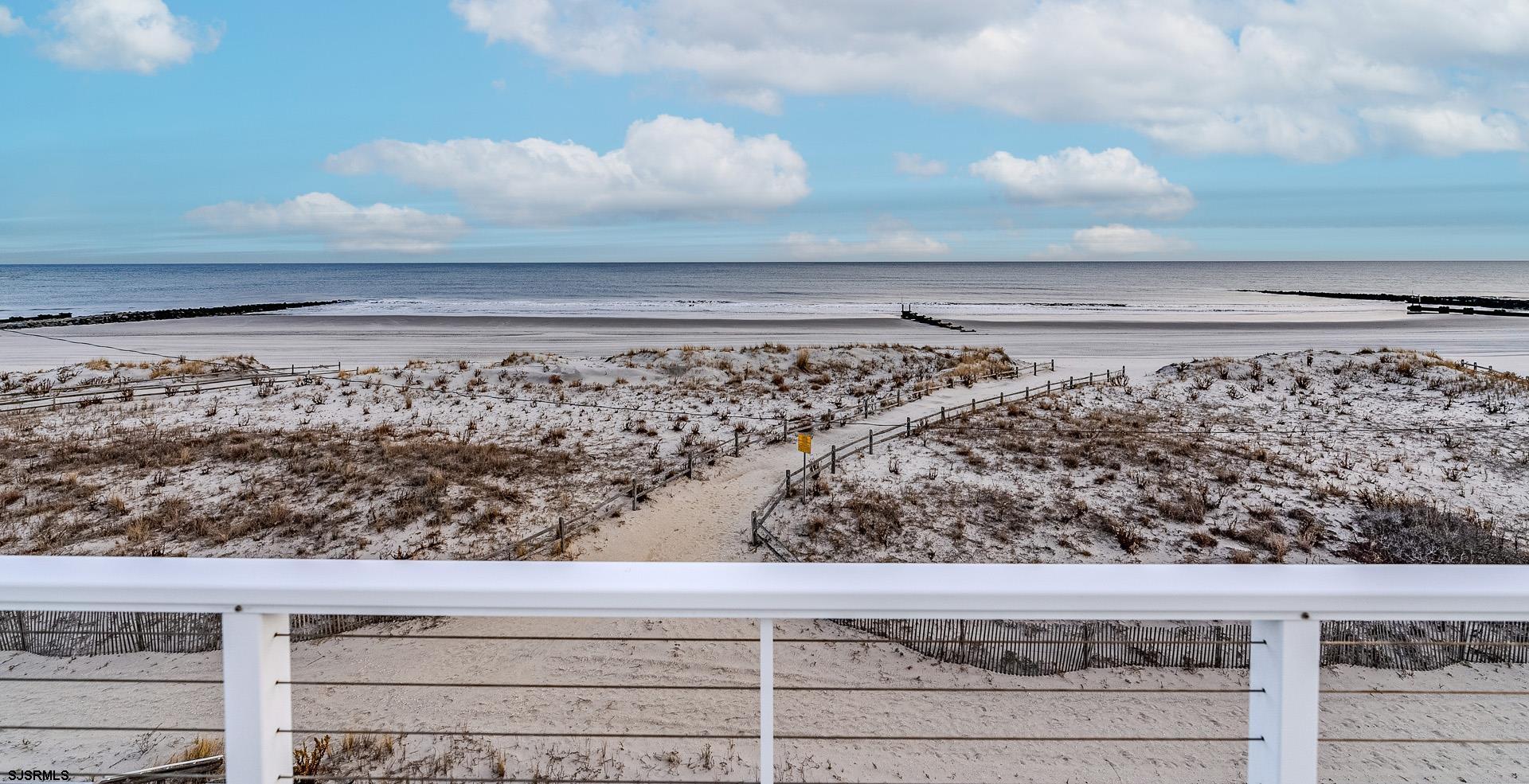 Ocean City, New Jersey 08226, United States, 6 Bedrooms Bedrooms, ,7 BathroomsBathrooms,Residential,Pending,16040