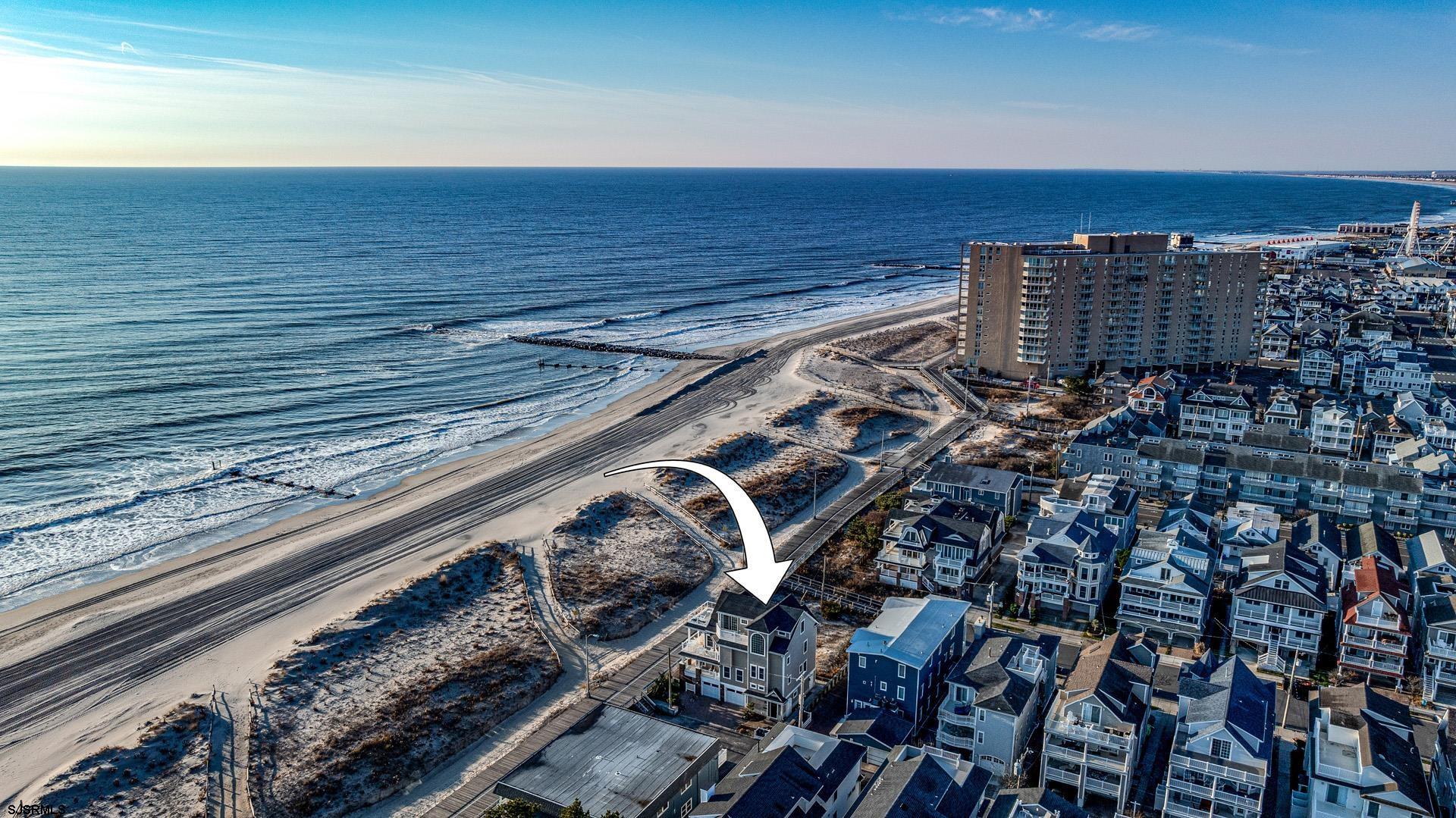 Ocean City, New Jersey 08226, United States, 6 Bedrooms Bedrooms, ,7 BathroomsBathrooms,Residential,Pending,16040