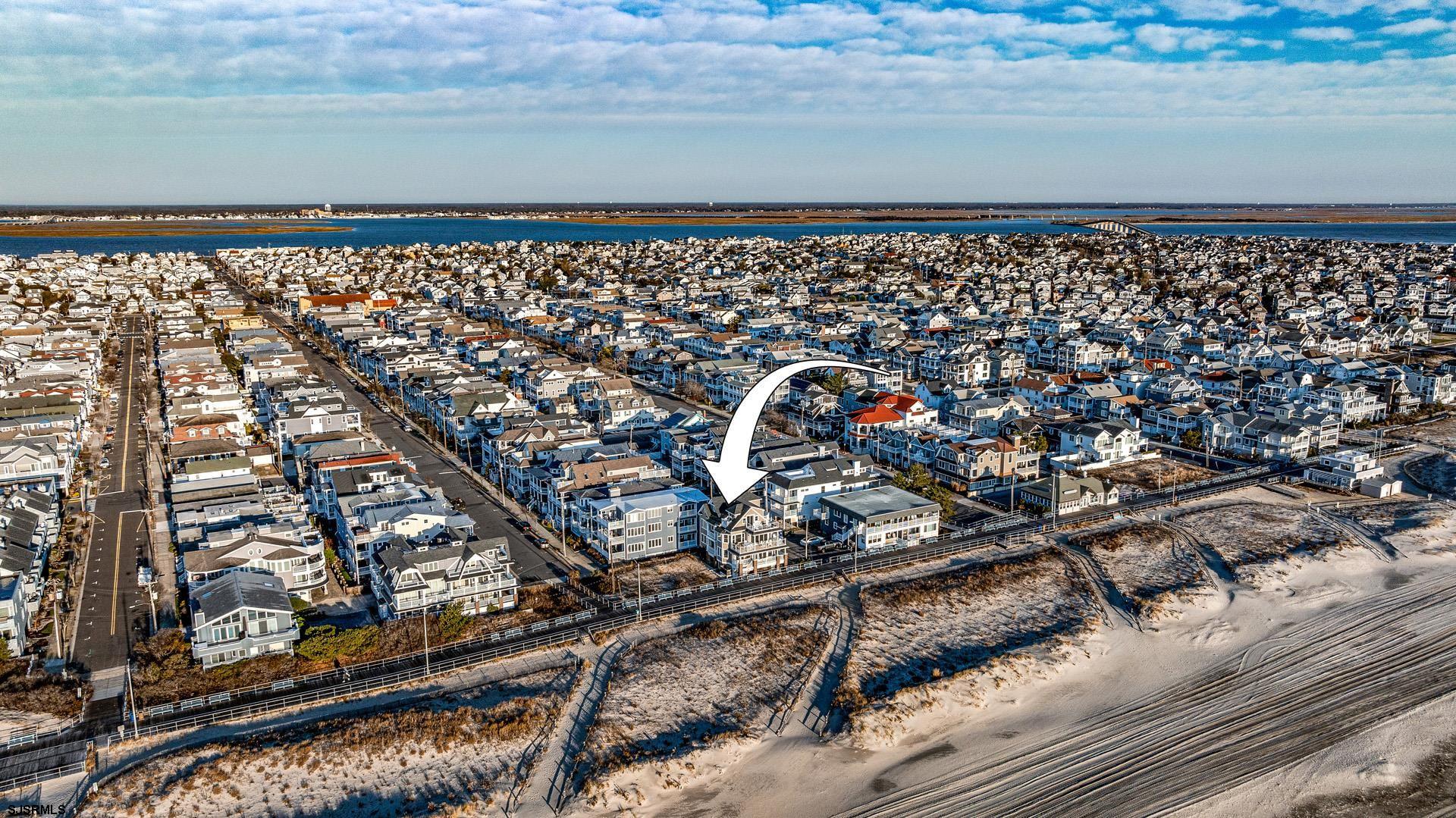 Ocean City, New Jersey 08226, United States, 6 Bedrooms Bedrooms, ,7 BathroomsBathrooms,Residential,Pending,16040