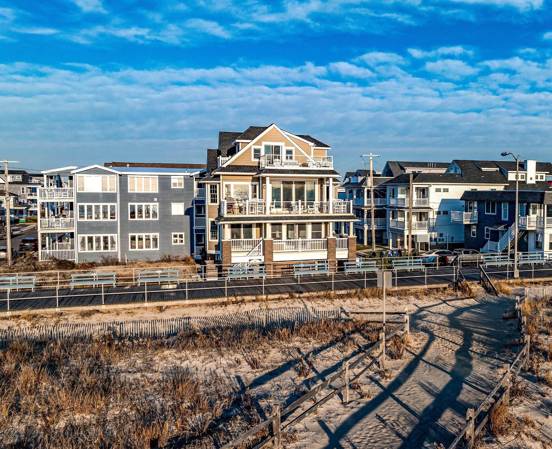 Ocean City, New Jersey 08226, United States, 6 Bedrooms Bedrooms, ,7 BathroomsBathrooms,Residential,Pending,16040