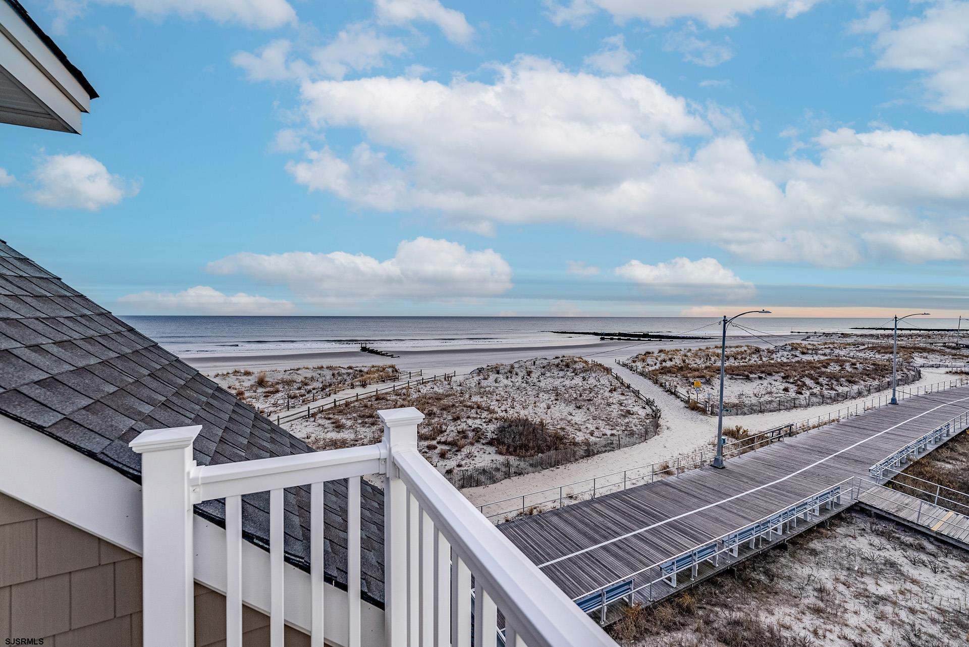 Ocean City, New Jersey 08226, United States, 6 Bedrooms Bedrooms, ,7 BathroomsBathrooms,Residential,Pending,16040