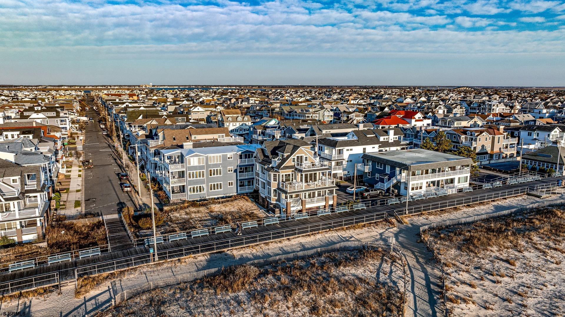 Ocean City, New Jersey 08226, United States, 6 Bedrooms Bedrooms, ,7 BathroomsBathrooms,Residential,Pending,16040