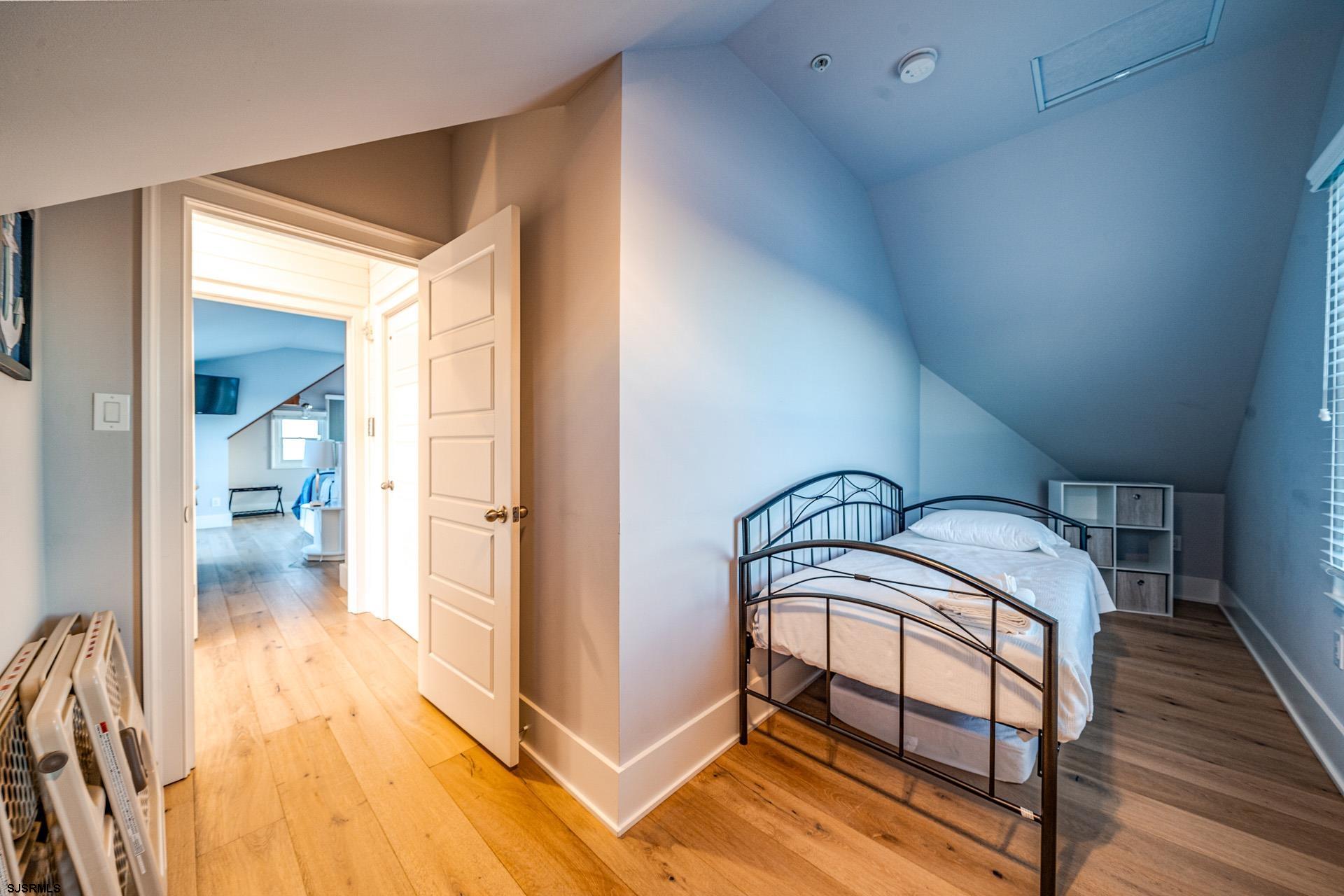 Ocean City, New Jersey 08226, United States, 6 Bedrooms Bedrooms, ,7 BathroomsBathrooms,Residential,Pending,16040