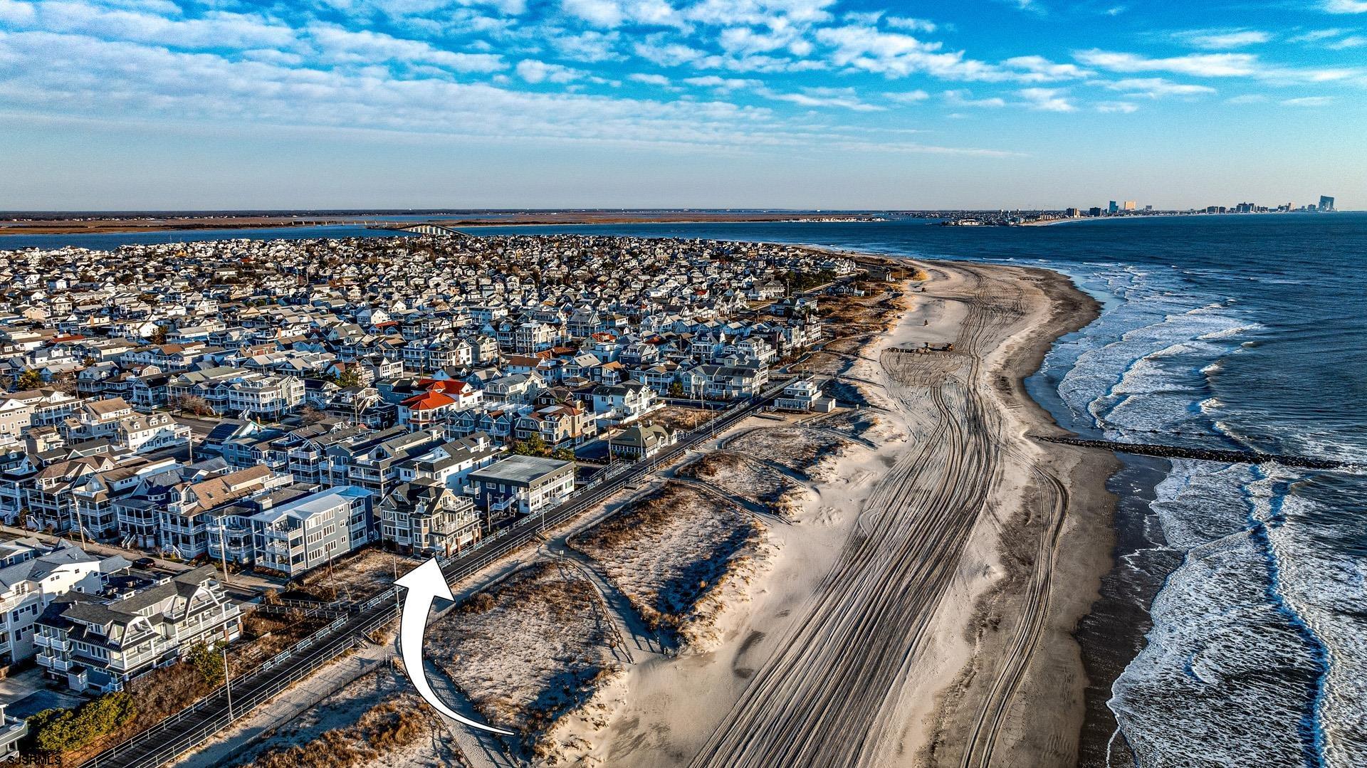 Ocean City, New Jersey 08226, United States, 6 Bedrooms Bedrooms, ,7 BathroomsBathrooms,Residential,Pending,16040