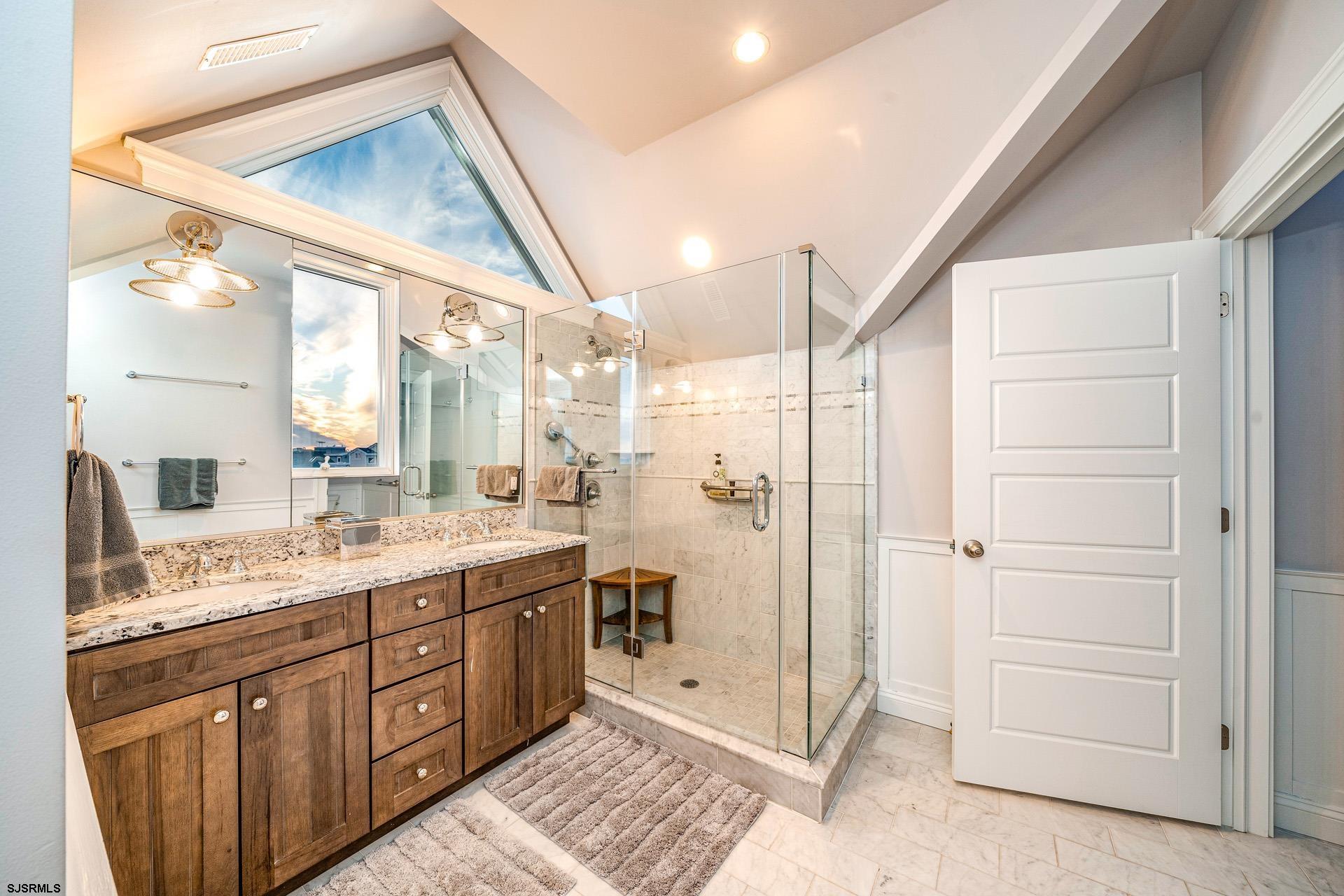 Ocean City, New Jersey 08226, United States, 6 Bedrooms Bedrooms, ,7 BathroomsBathrooms,Residential,Pending,16040