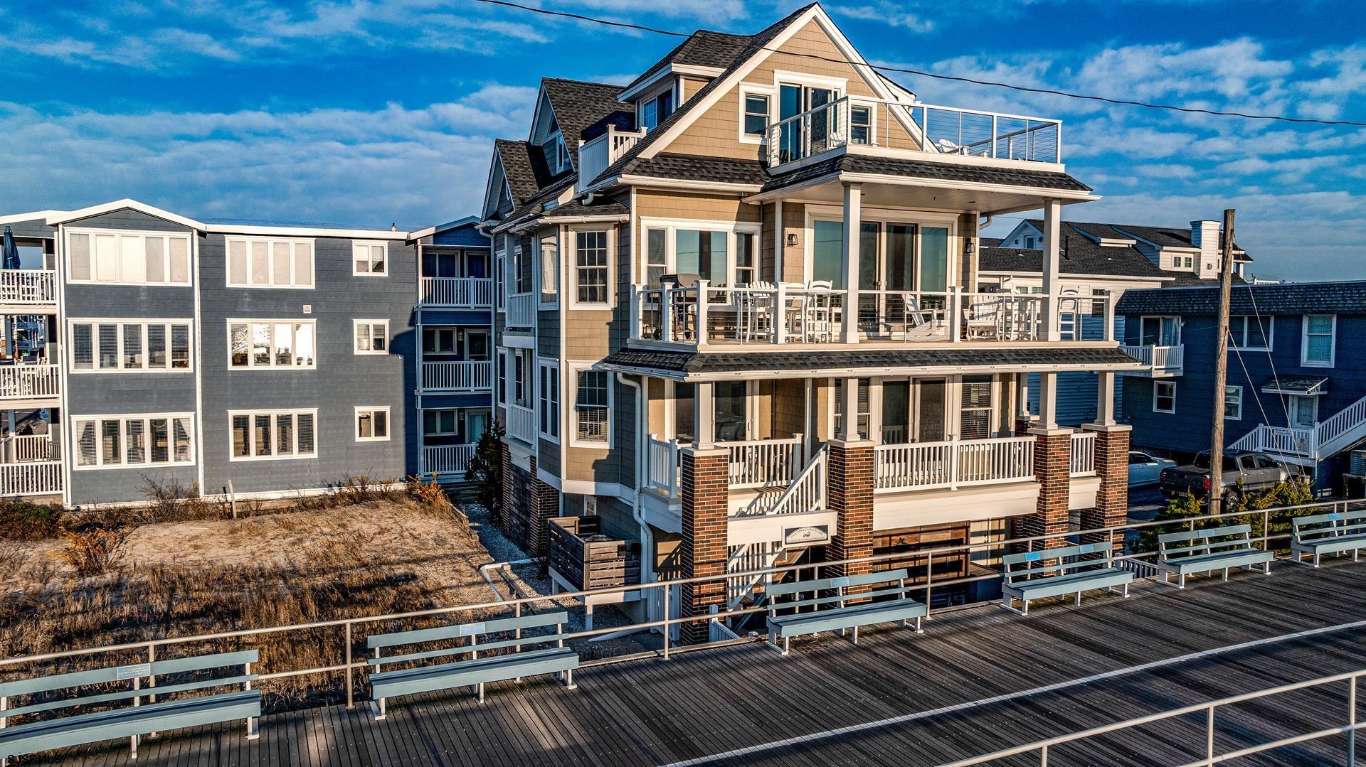 Ocean City, New Jersey 08226, United States, 6 Bedrooms Bedrooms, ,7 BathroomsBathrooms,Residential,Pending,16040