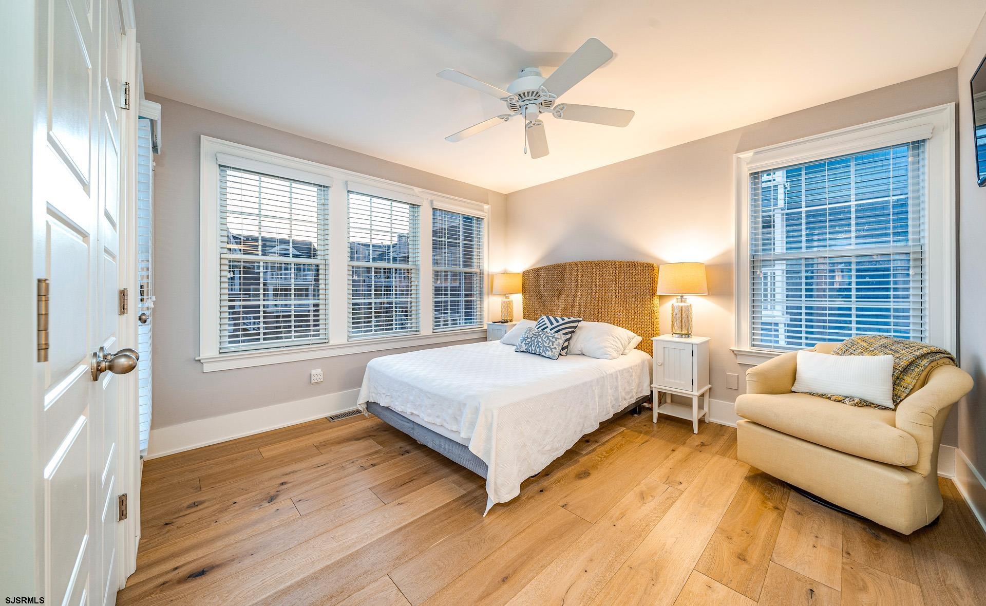 Ocean City, New Jersey 08226, United States, 6 Bedrooms Bedrooms, ,7 BathroomsBathrooms,Residential,Pending,16040