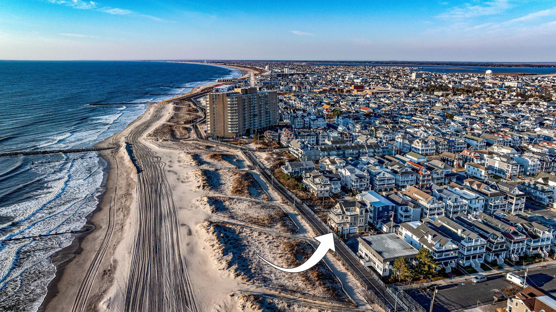 Ocean City, New Jersey 08226, United States, 6 Bedrooms Bedrooms, ,7 BathroomsBathrooms,Residential,Pending,16040