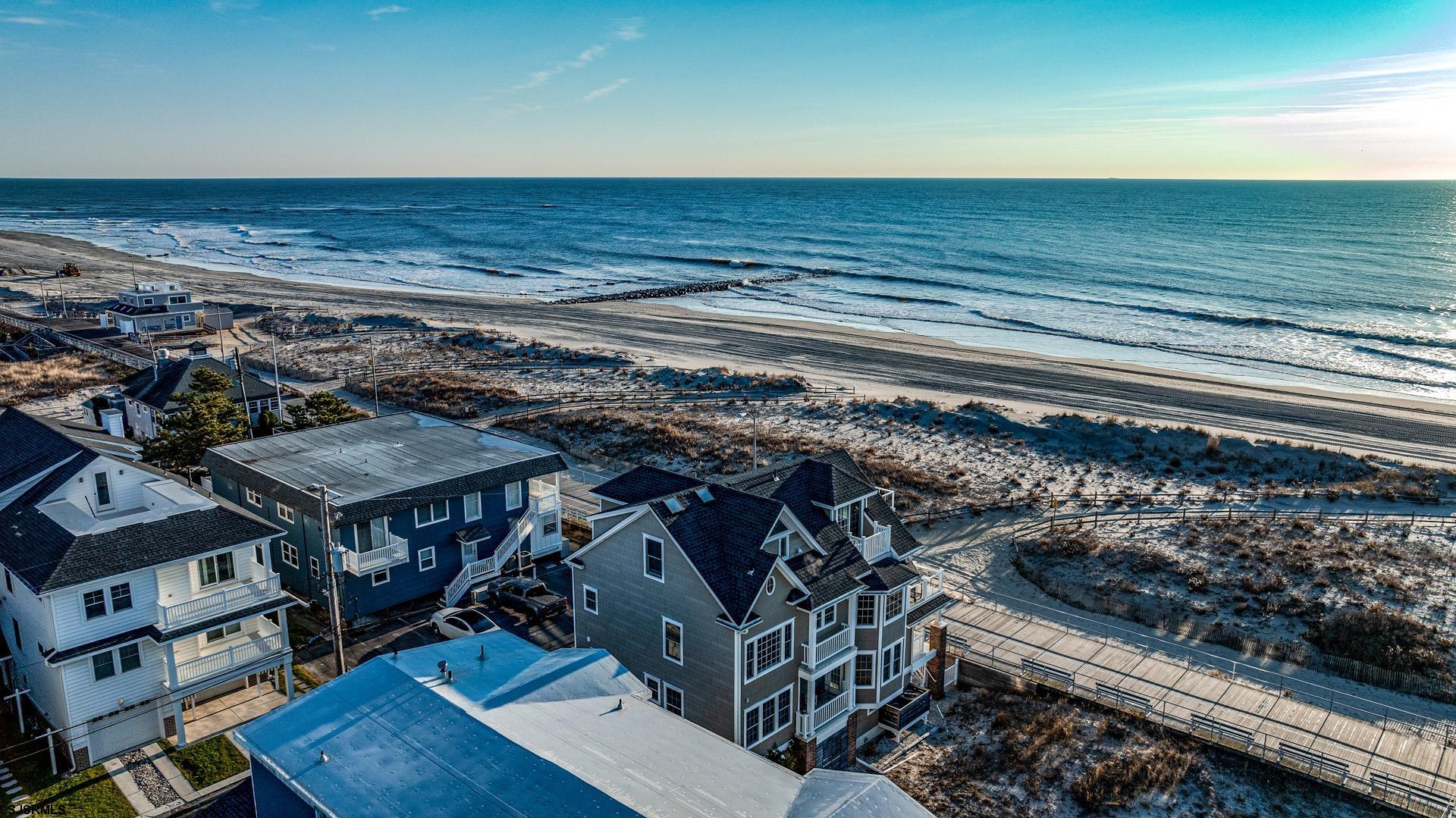 Ocean City, New Jersey 08226, United States, 6 Bedrooms Bedrooms, ,7 BathroomsBathrooms,Residential,Pending,16040